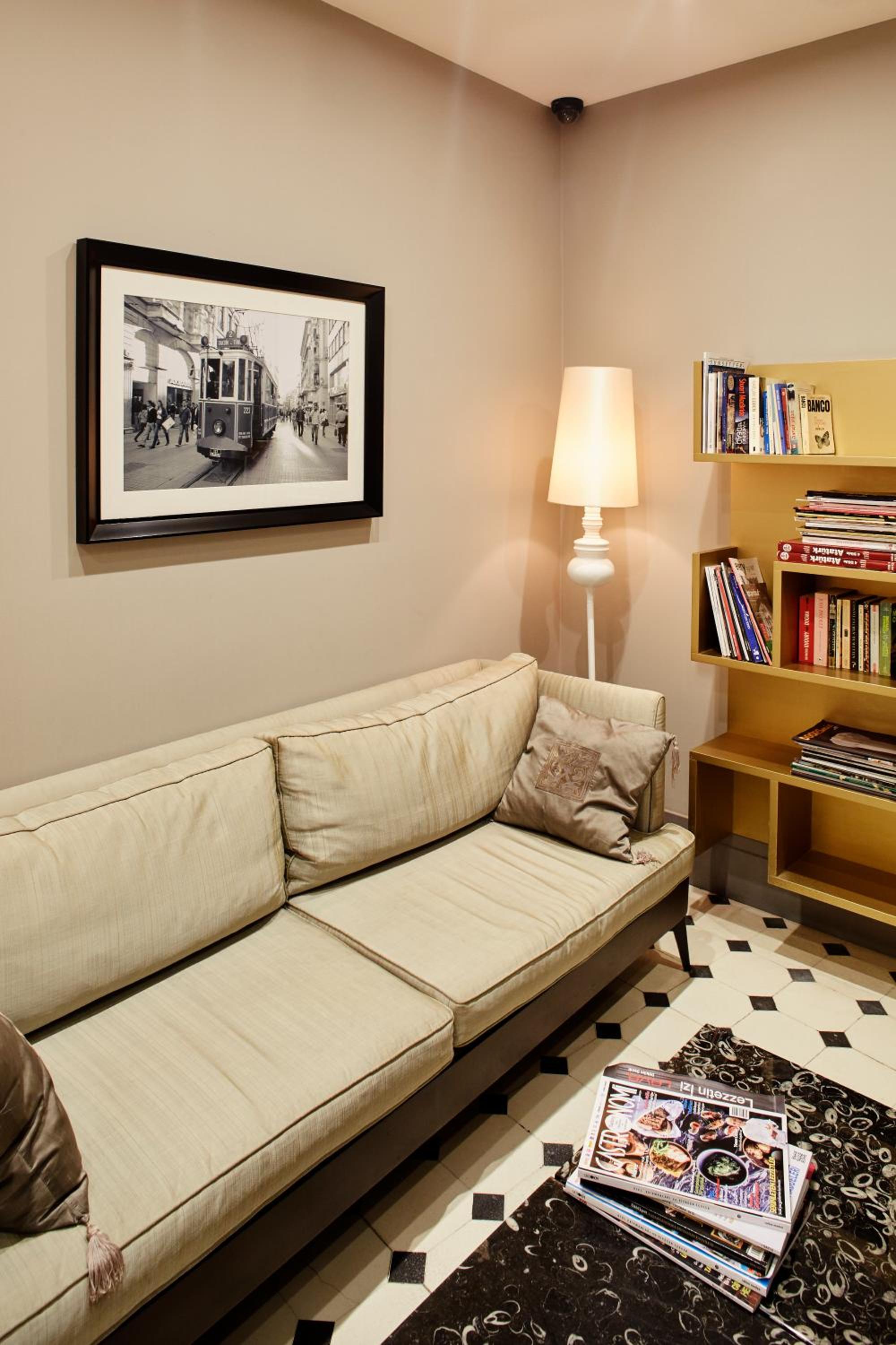 Taksim Prelude Hotel - Image 11