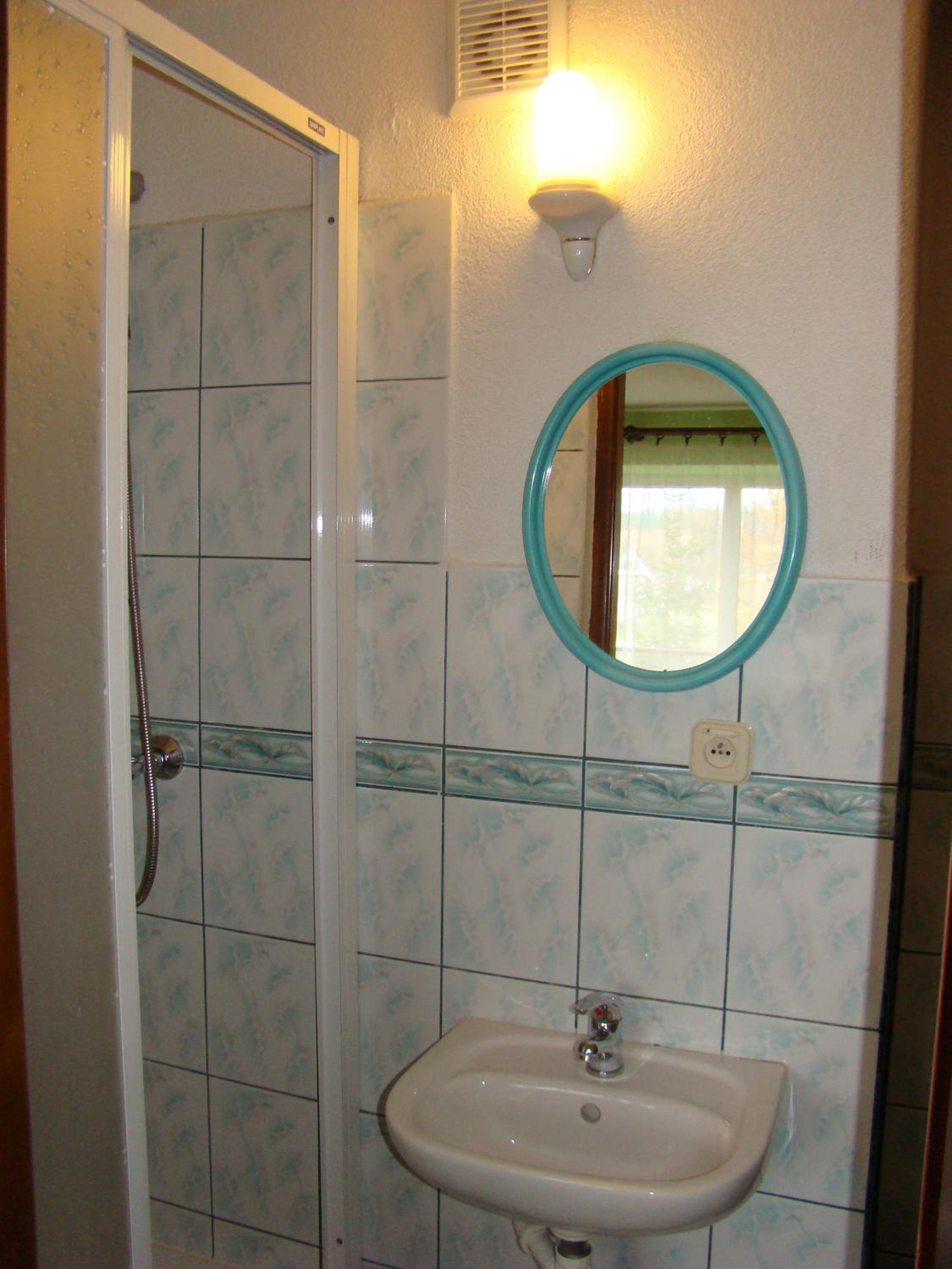 Photo 33