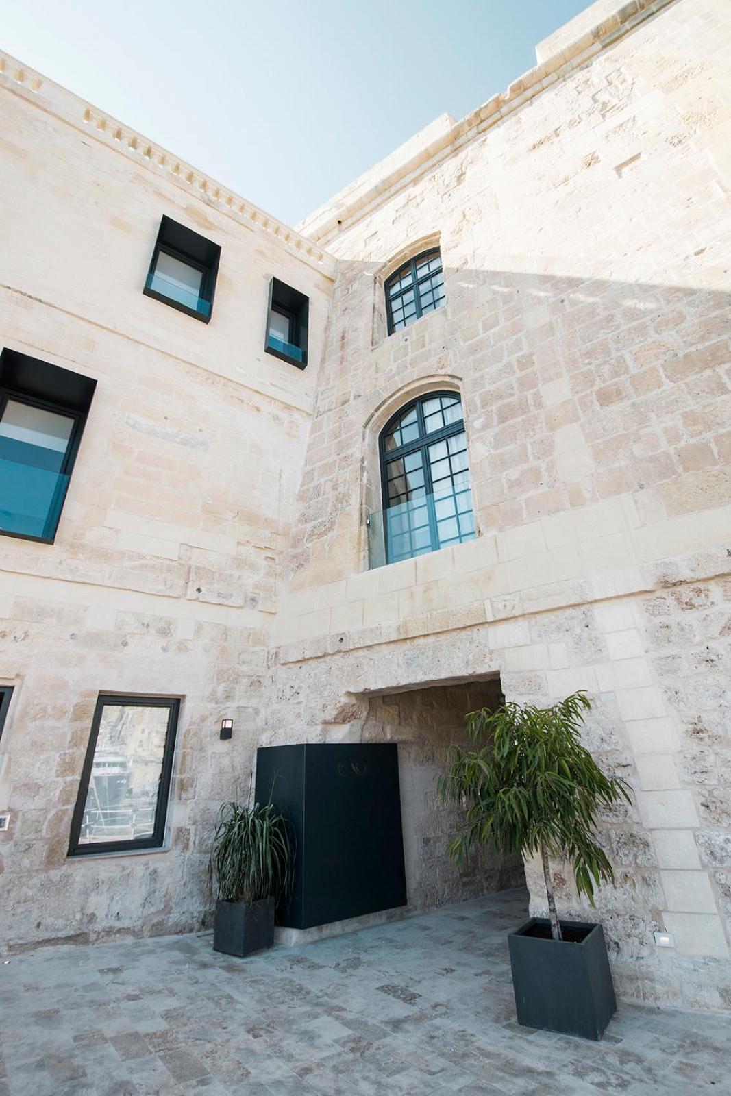 Hotel Cugo Gran Macina Malta - Image 1