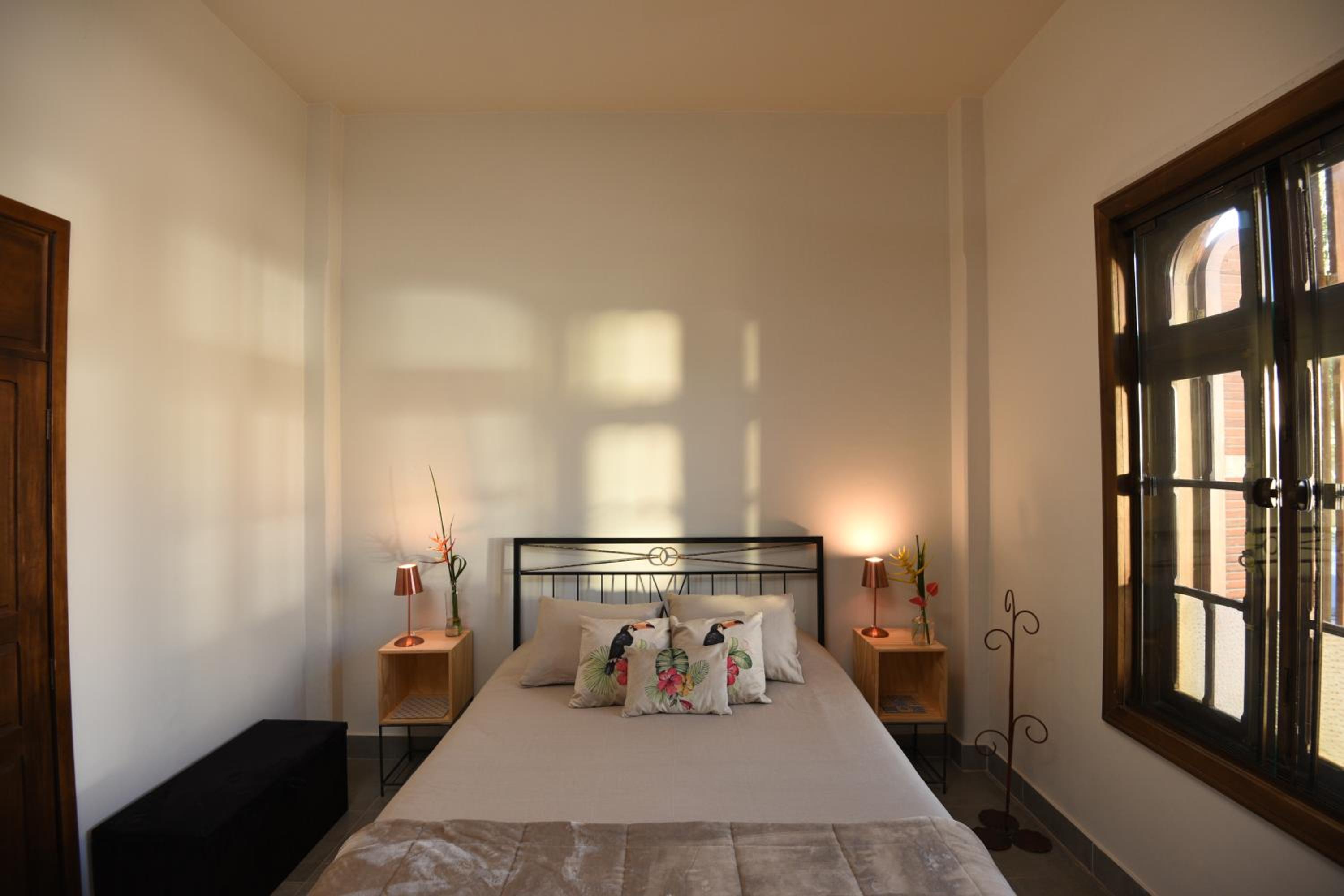 Casa da Estacao - Não é hotel, não é pousada é a casa mais charmosa de Morretes!