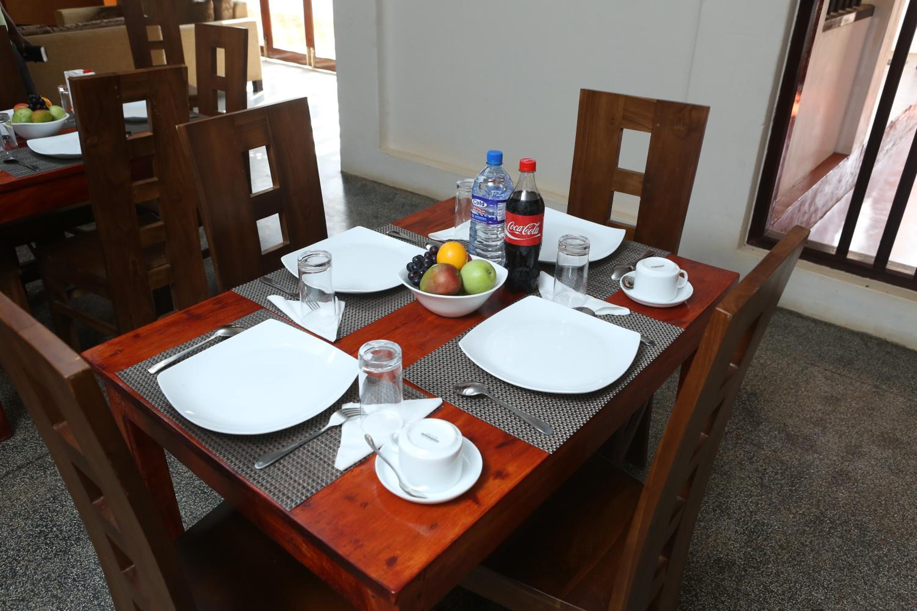 Dayanithi Guest House