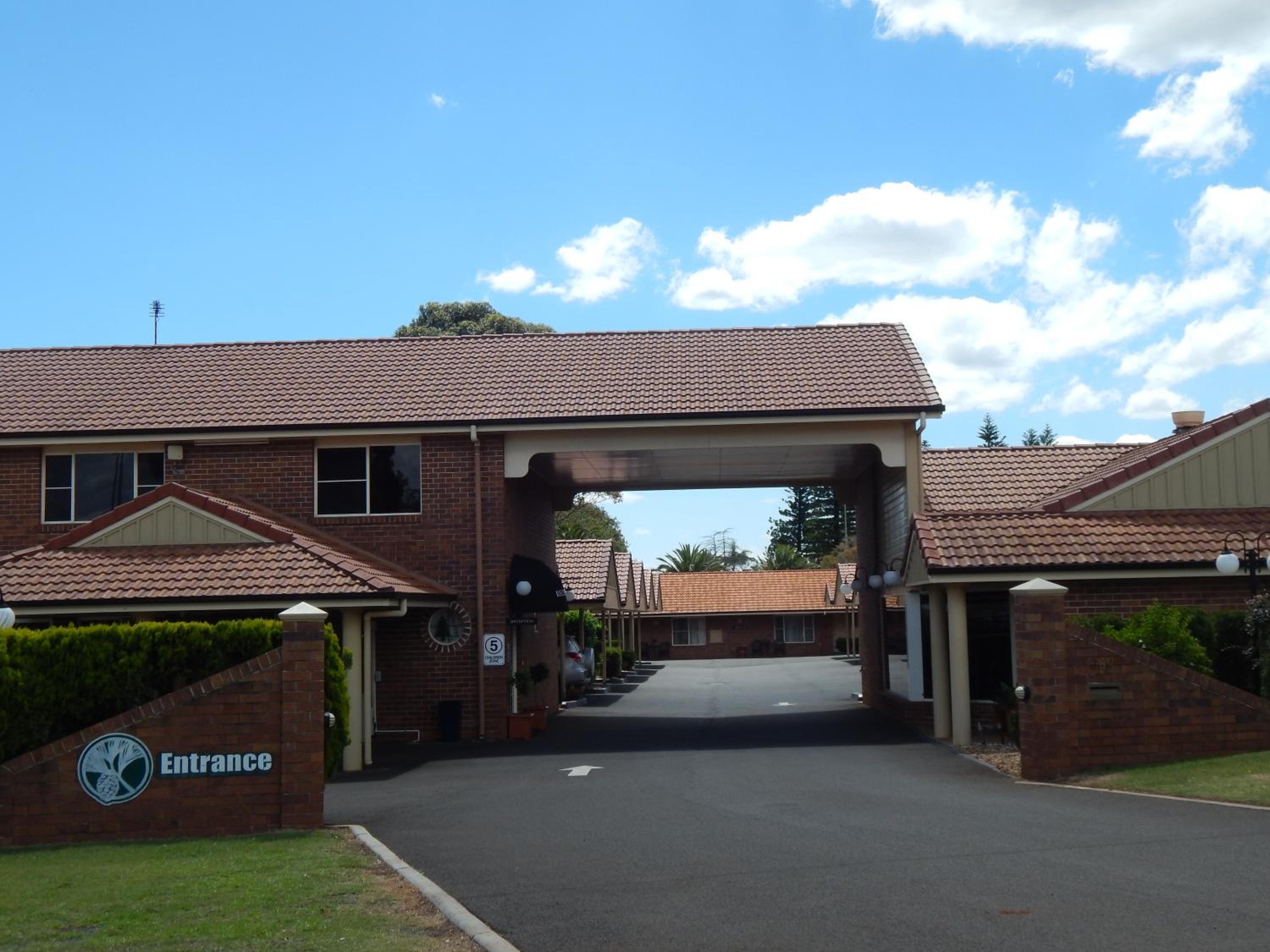 Cotswold Motor Inn