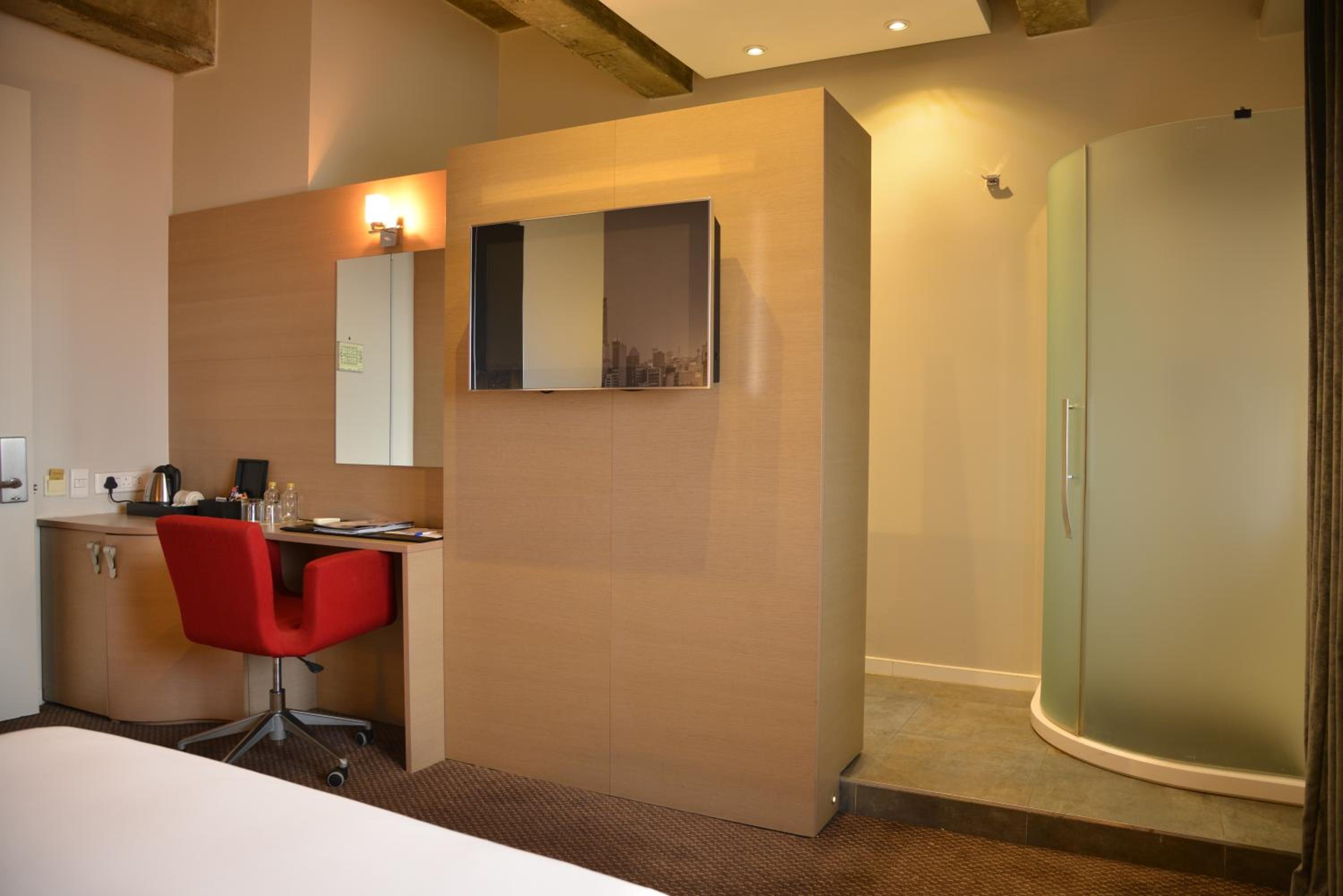 Reef Hotel 3
