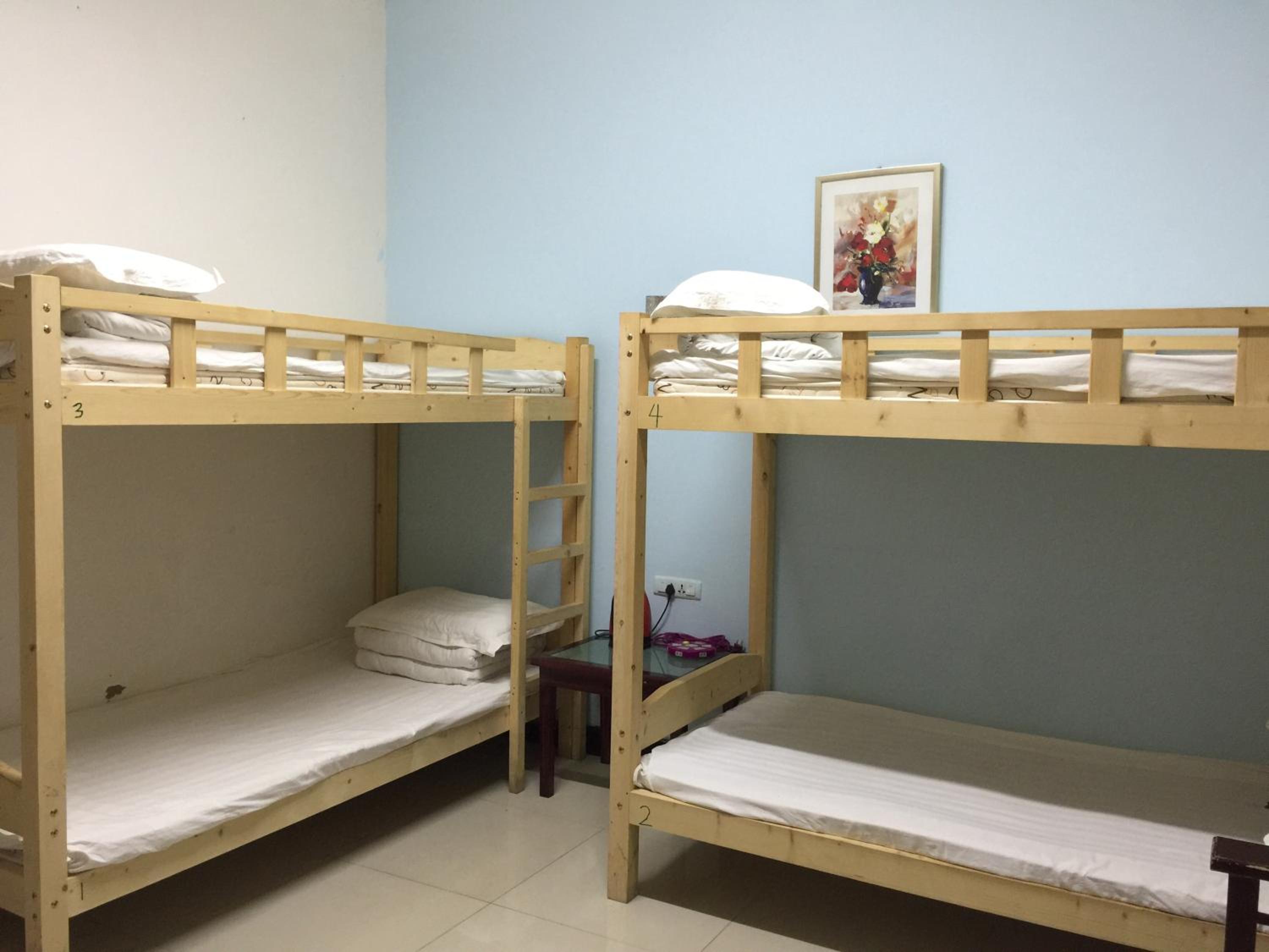 Huashan International Youth Hostel