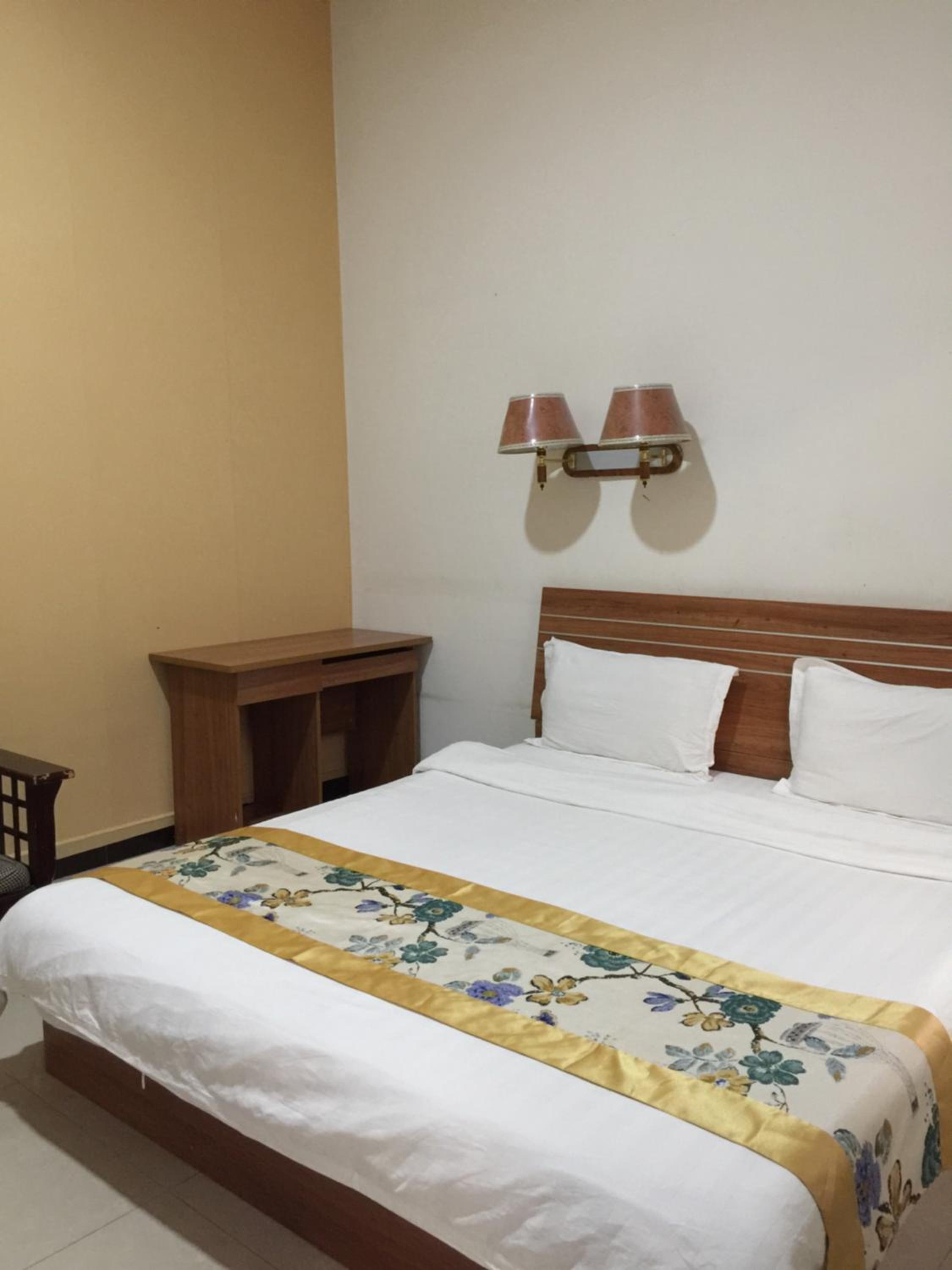 Huashan International Youth Hostel
