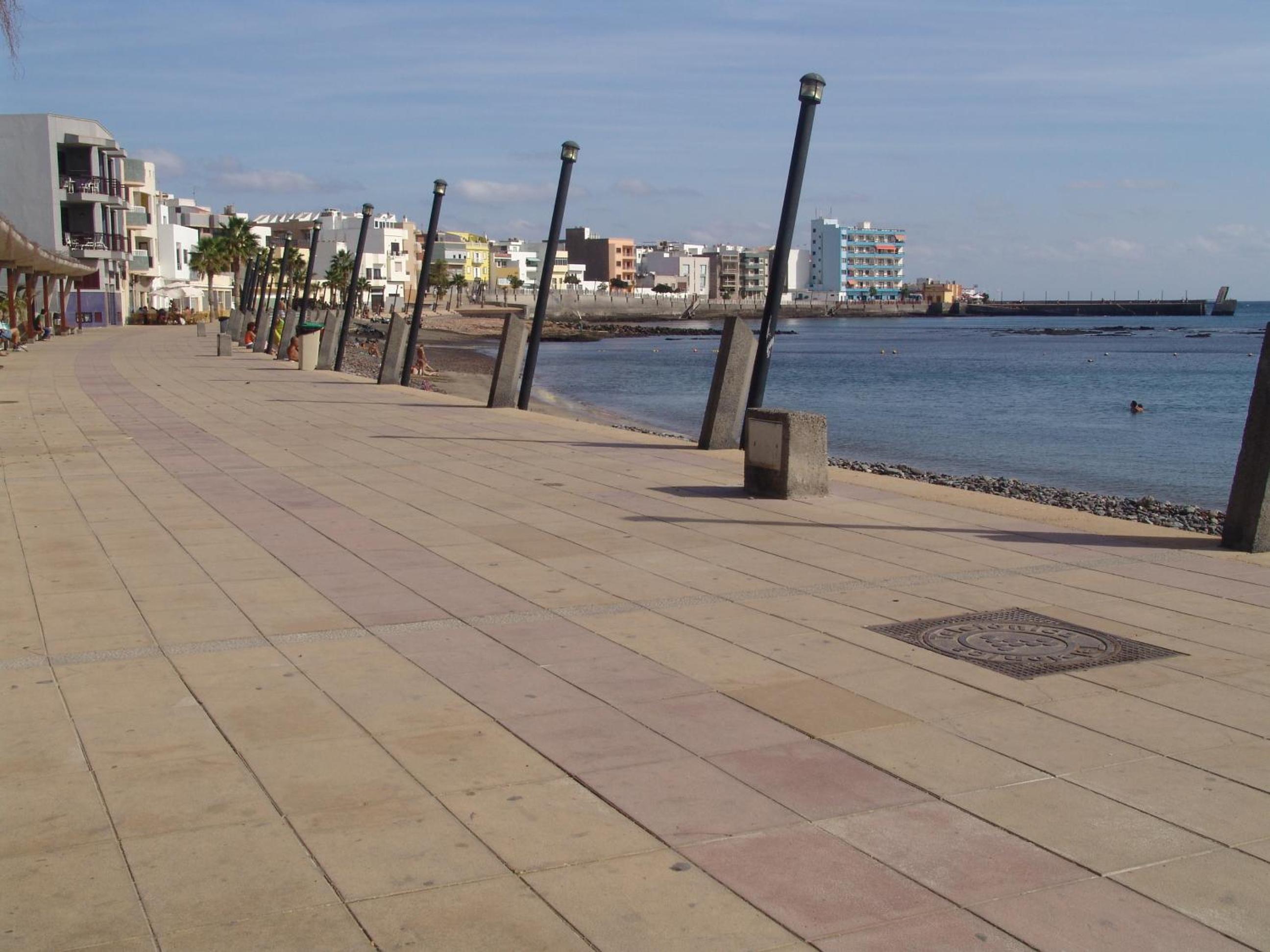 Apart Juan de Cardona view 2