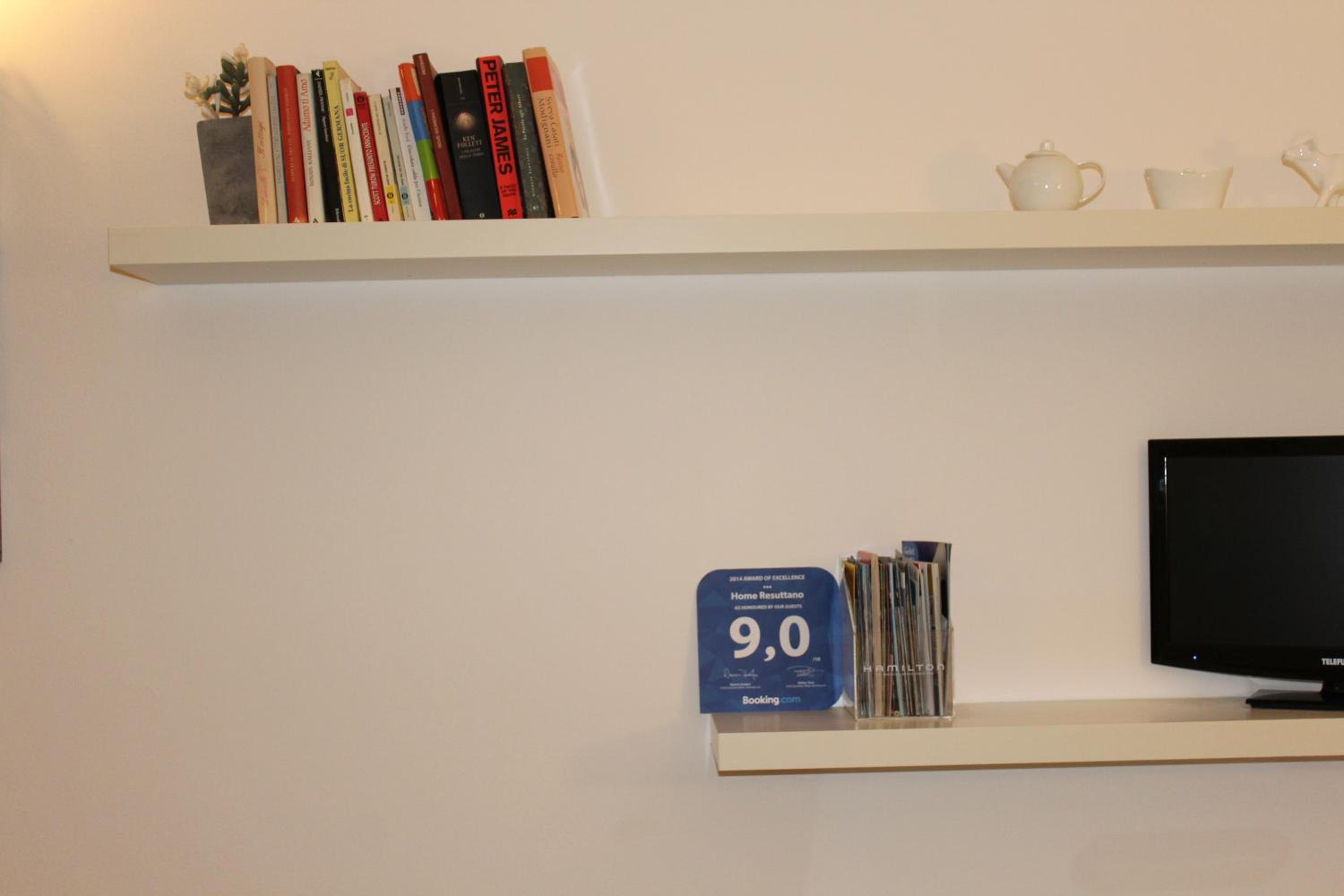 Photo 8