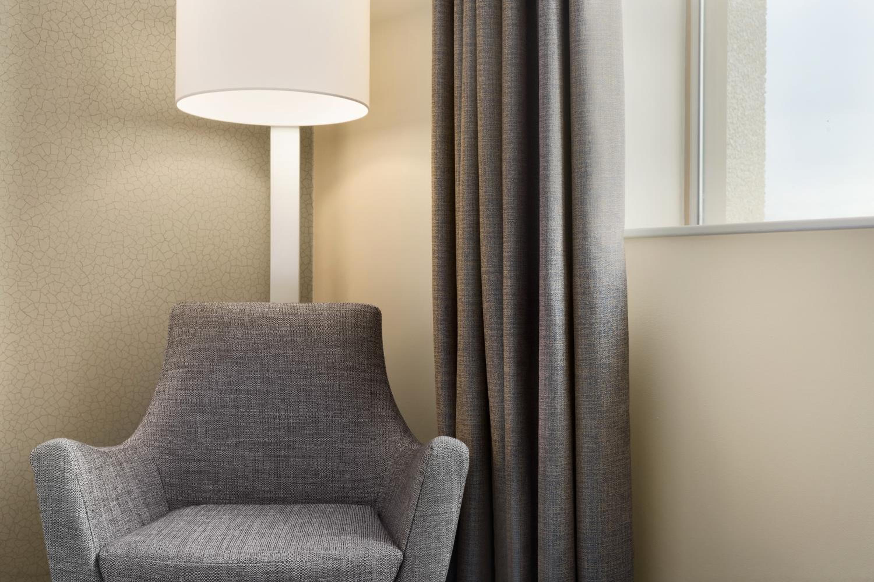 Coventry Vacations - Ramada Hotel  Suites by Wyndham Coventry - Property Image 35