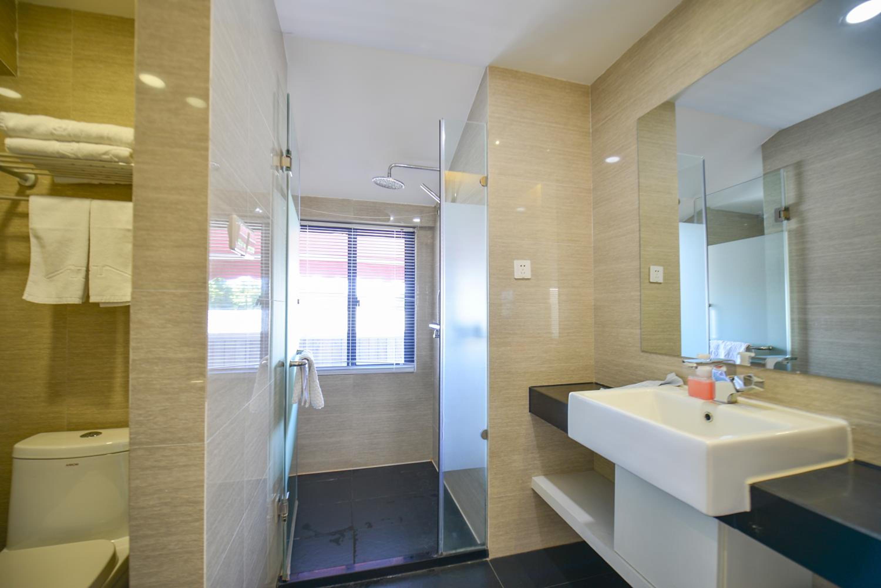 Xiamen Gulangyu Heitan Hotel