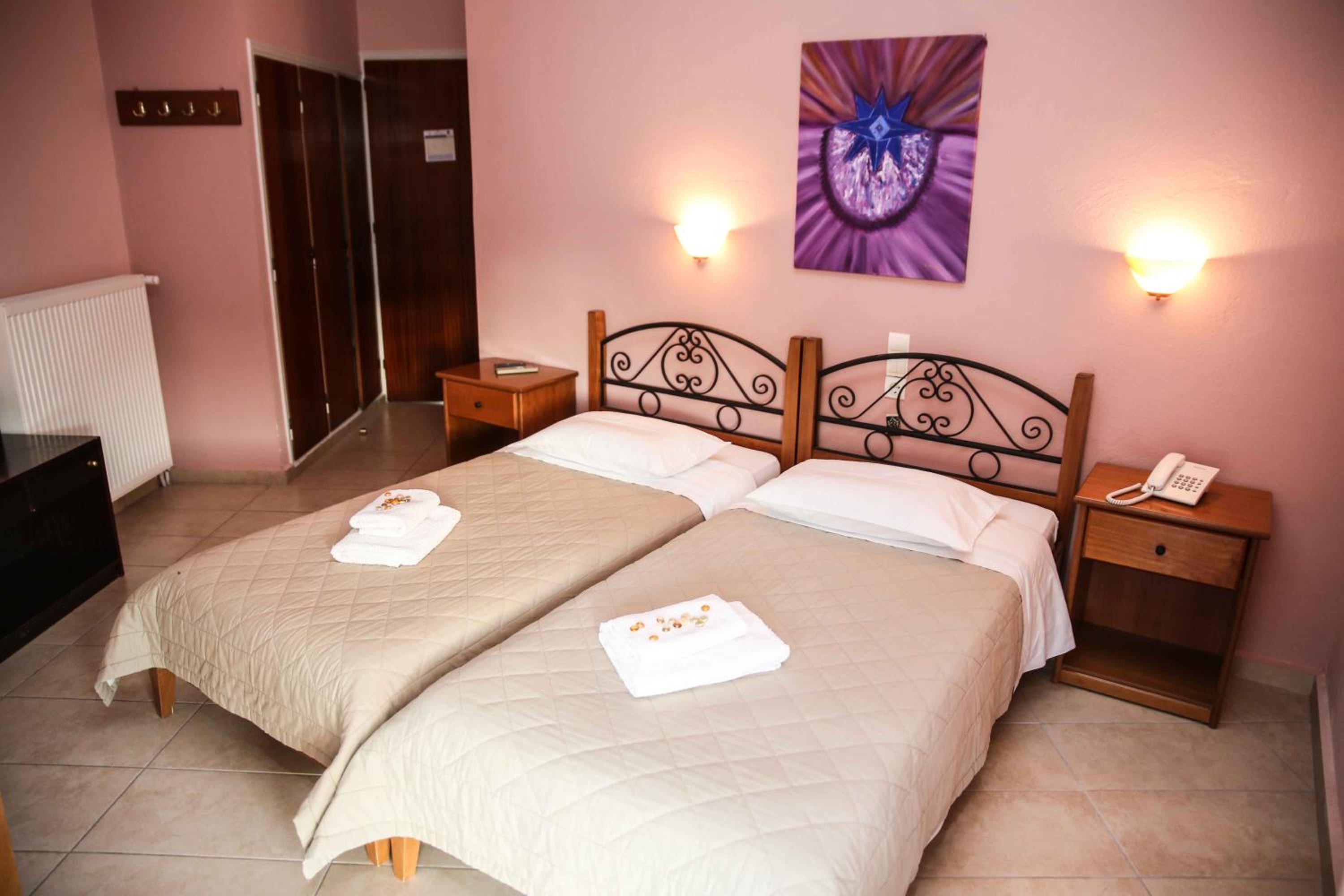 Anixis Hotel