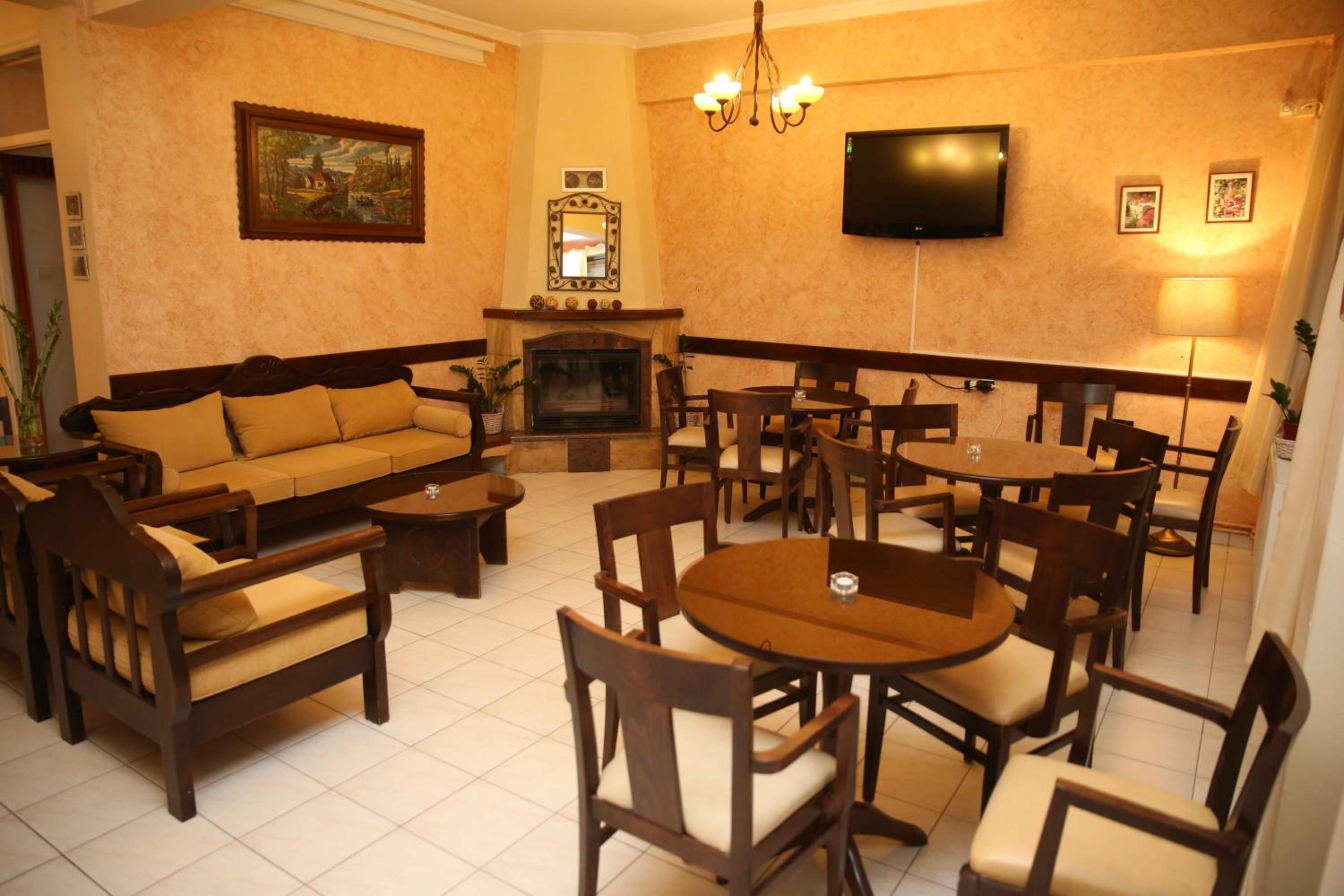 Anixis Hotel