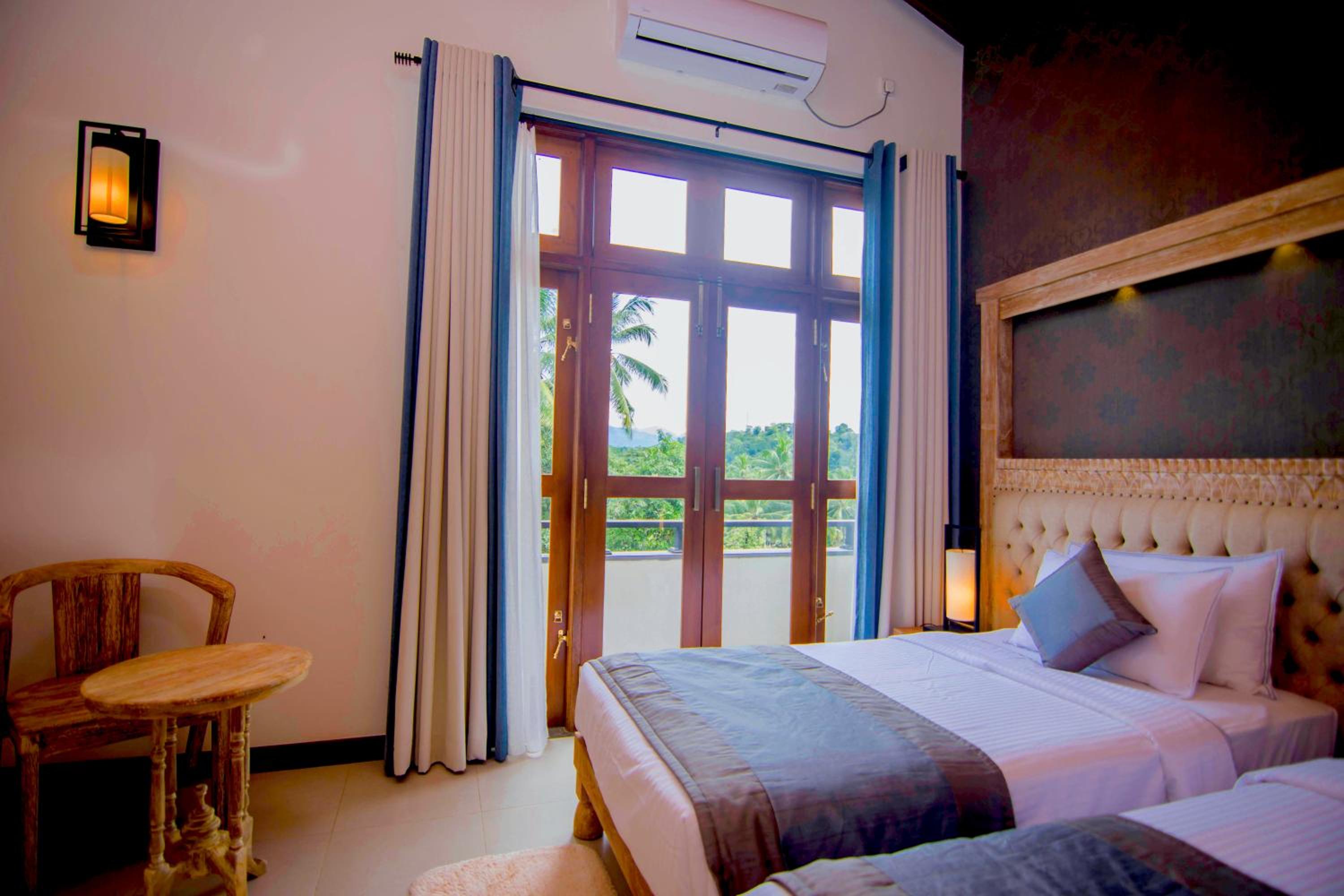 Rivora Residence