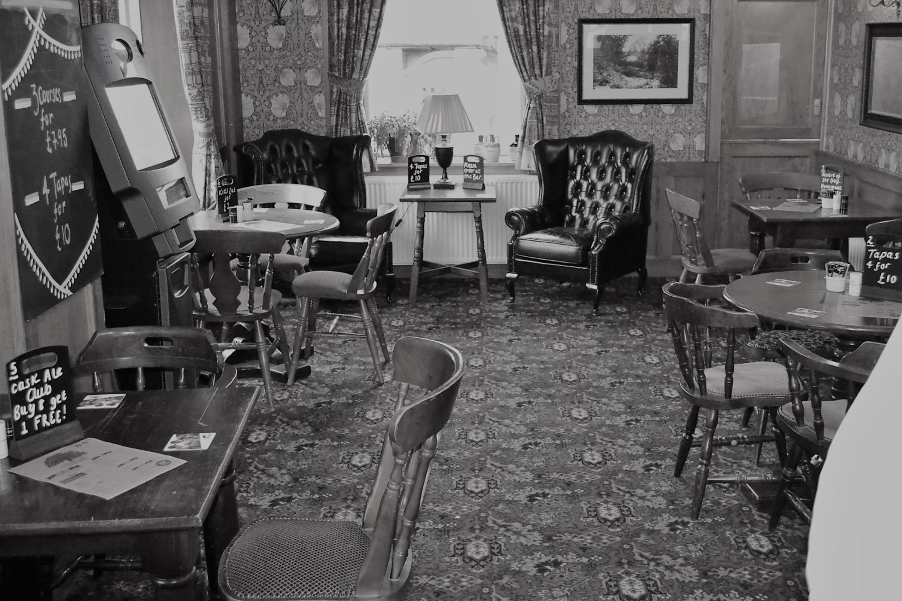 Oak Tree Inn