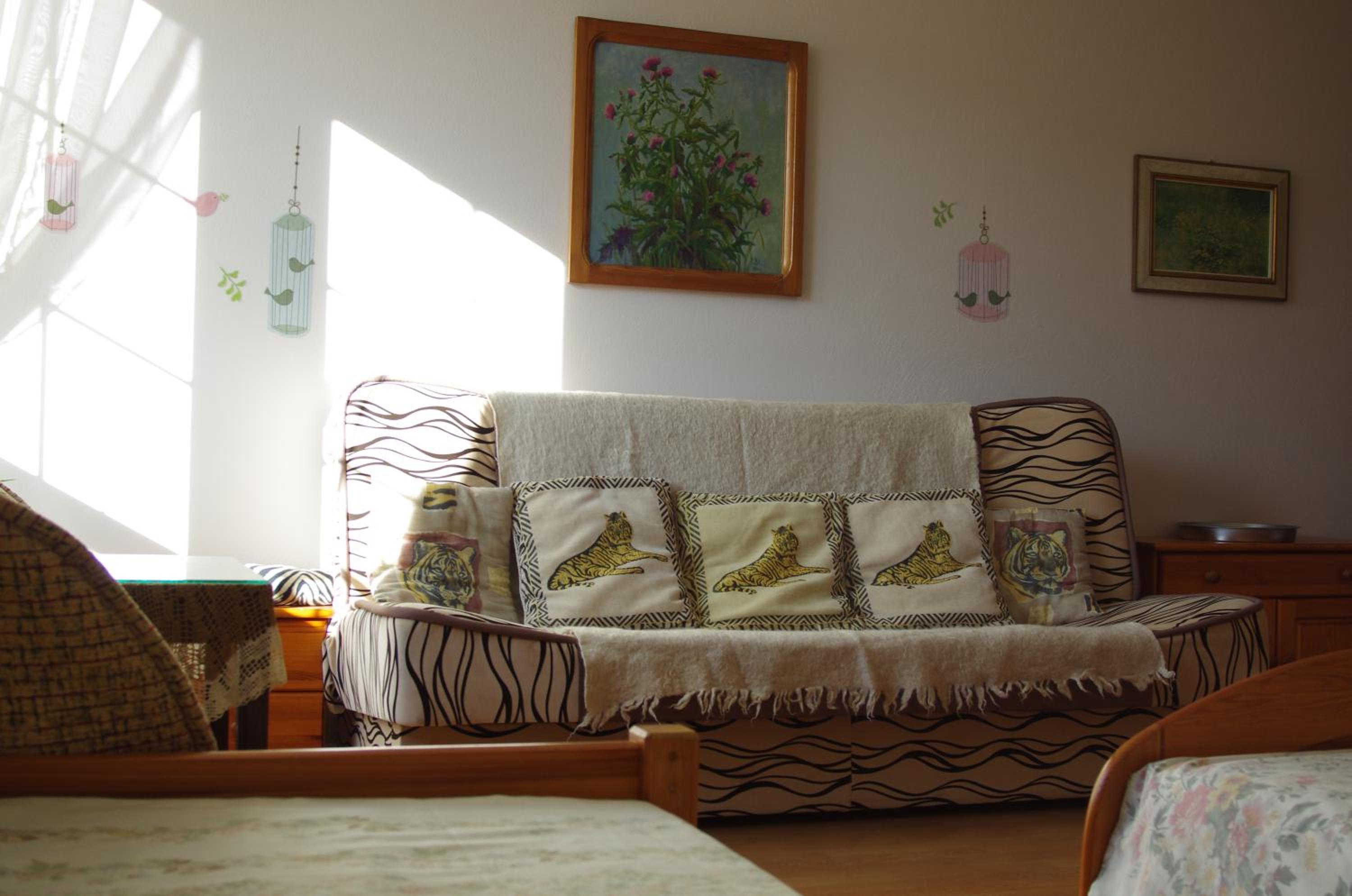 Photo 33