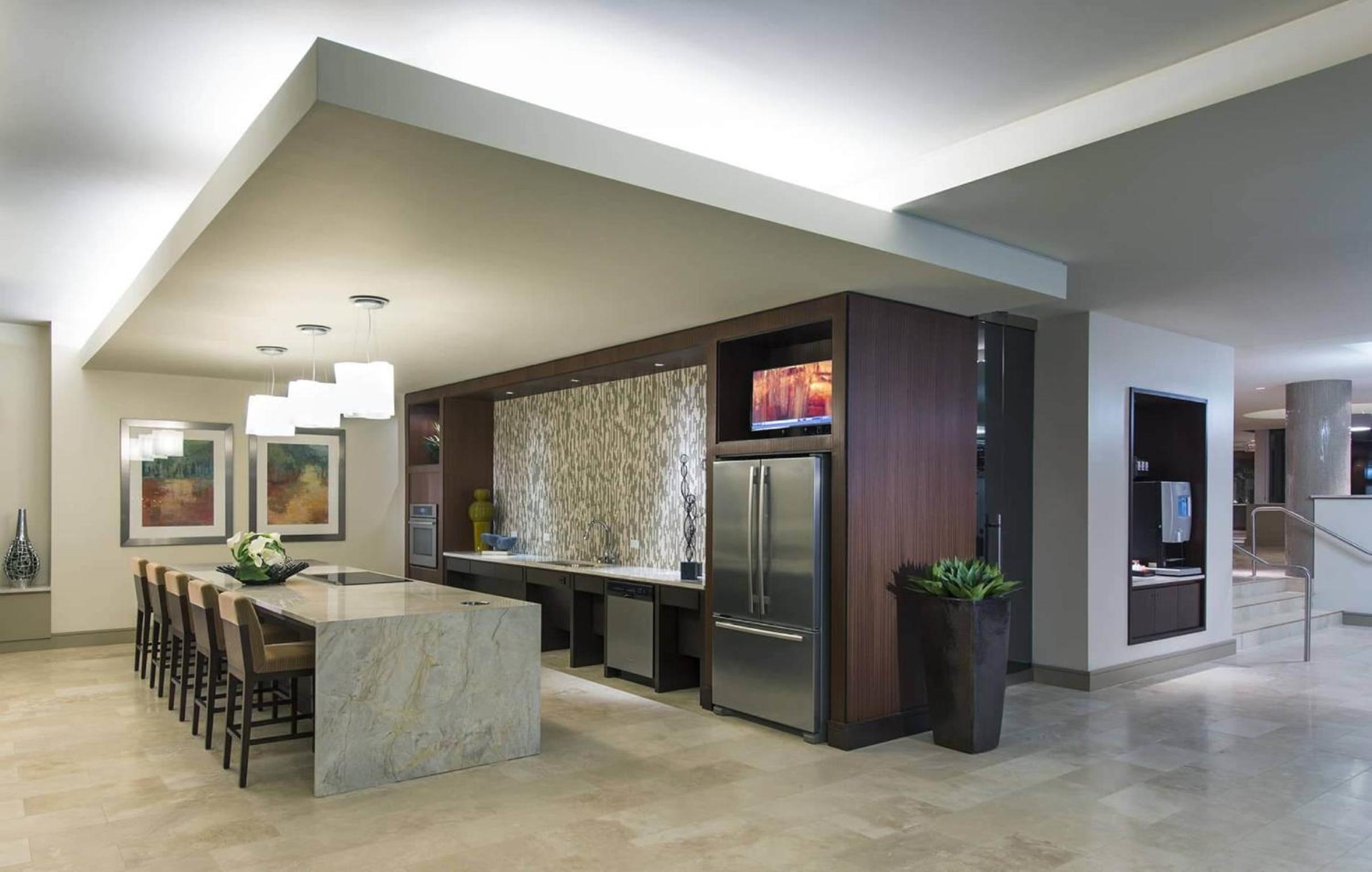 Global Luxury Suites at Boston Seaport view 4