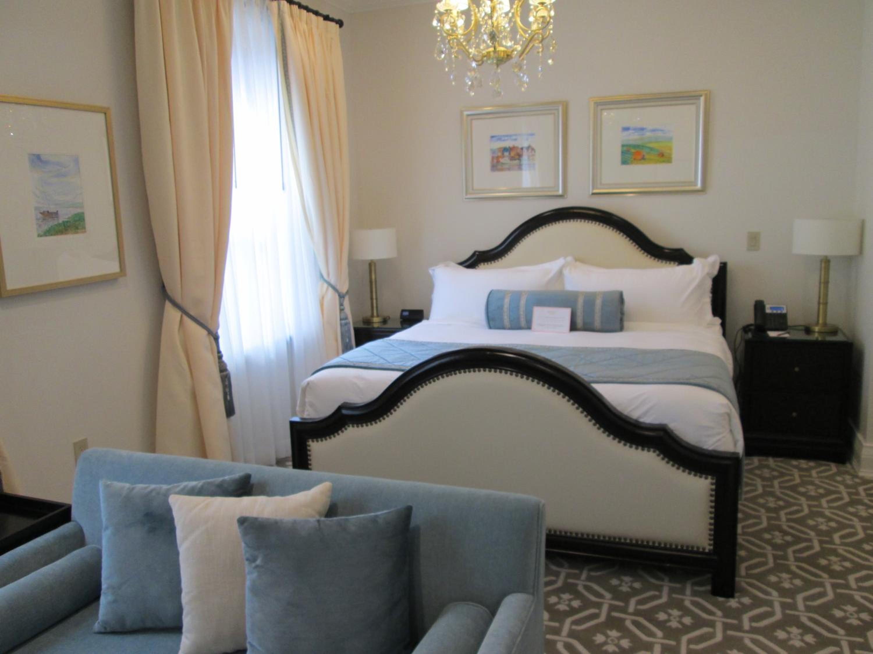 Charlottetown Vacations - Sydney Boutique Inn  Suites - Property Image 9