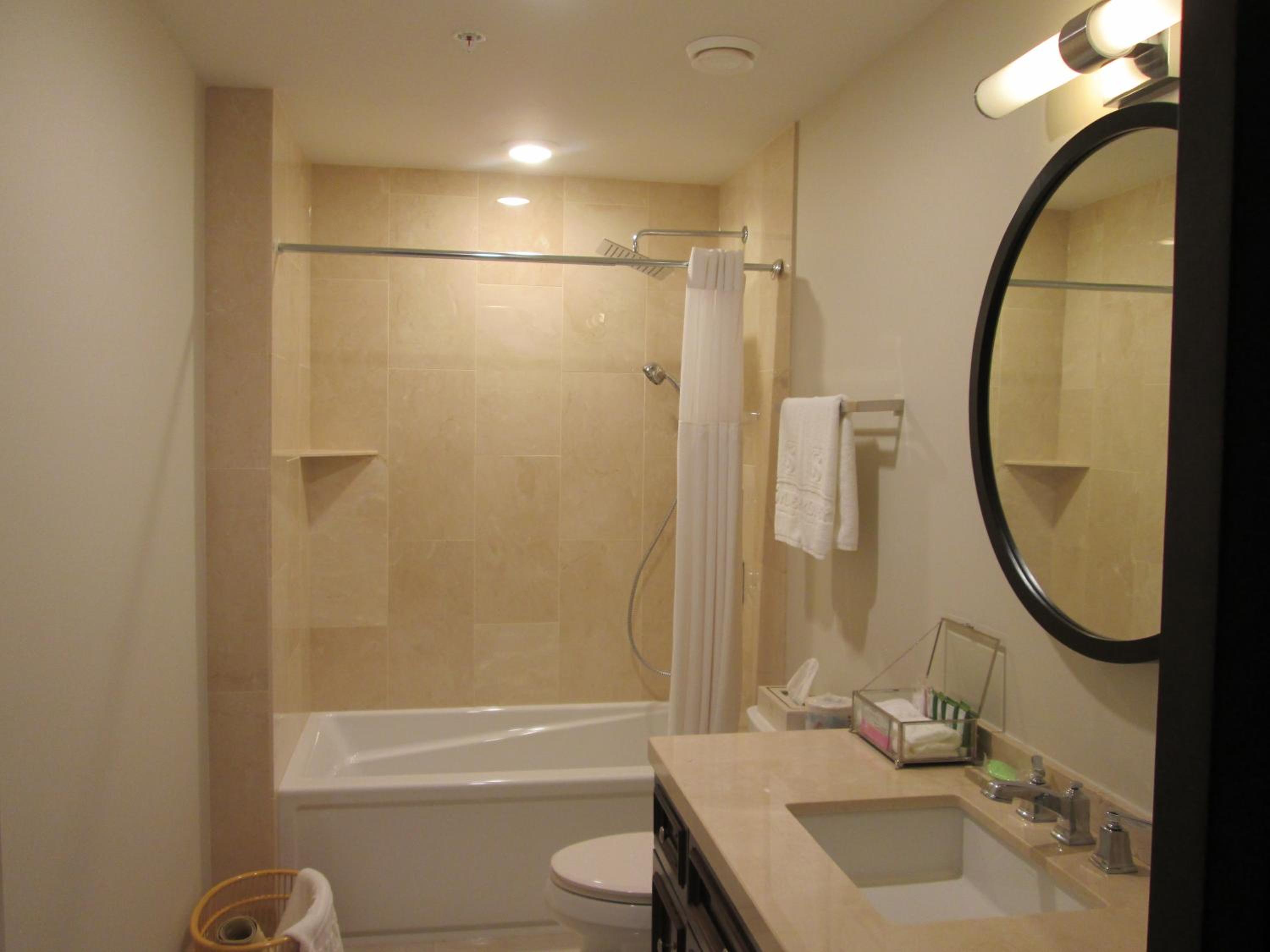 Charlottetown Vacations - Sydney Boutique Inn  Suites - Property Image 2