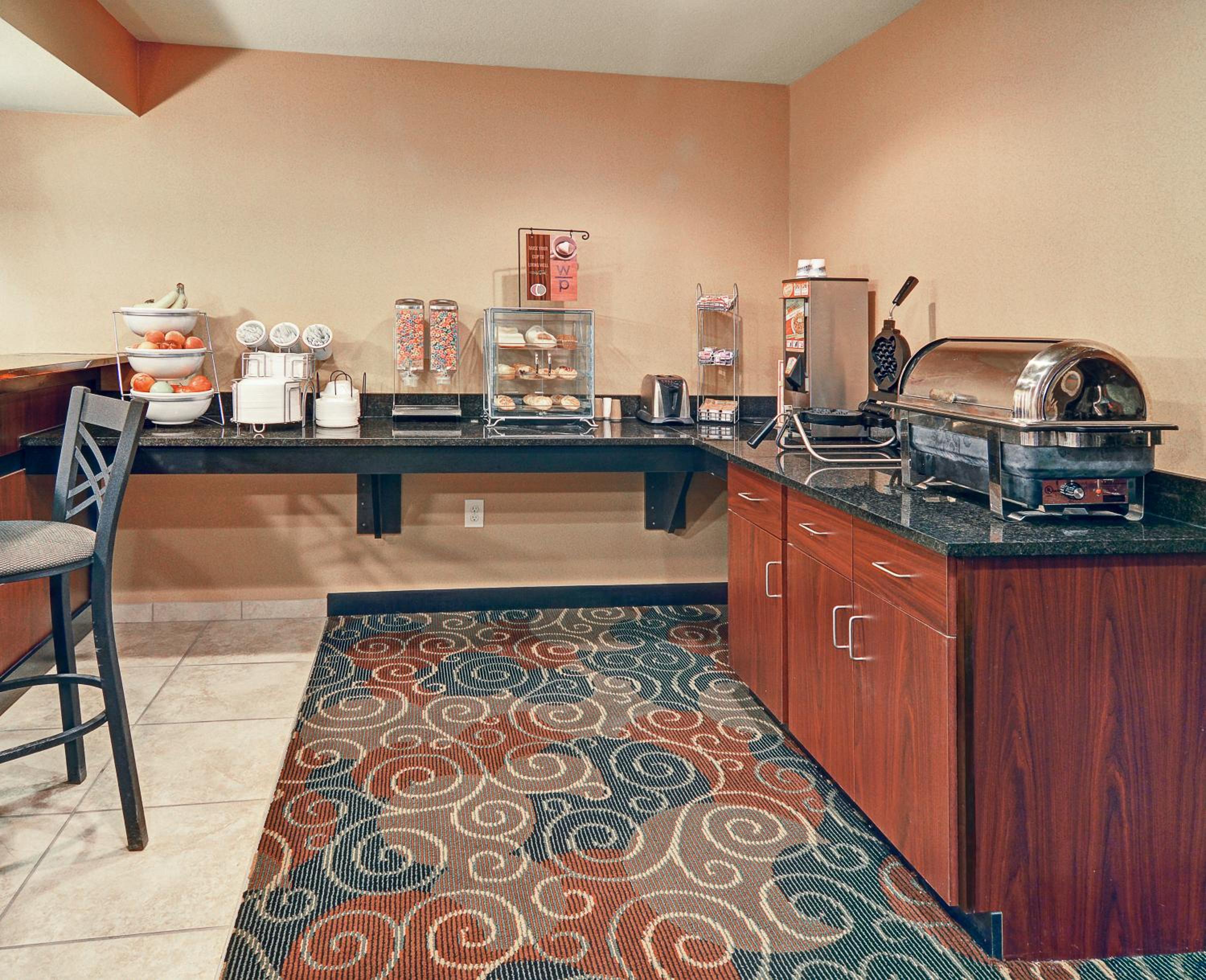 Cobblestone Inn & Suites - Big Lake