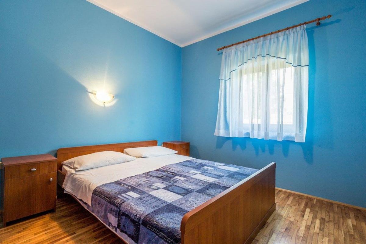 Apartments Vitomir