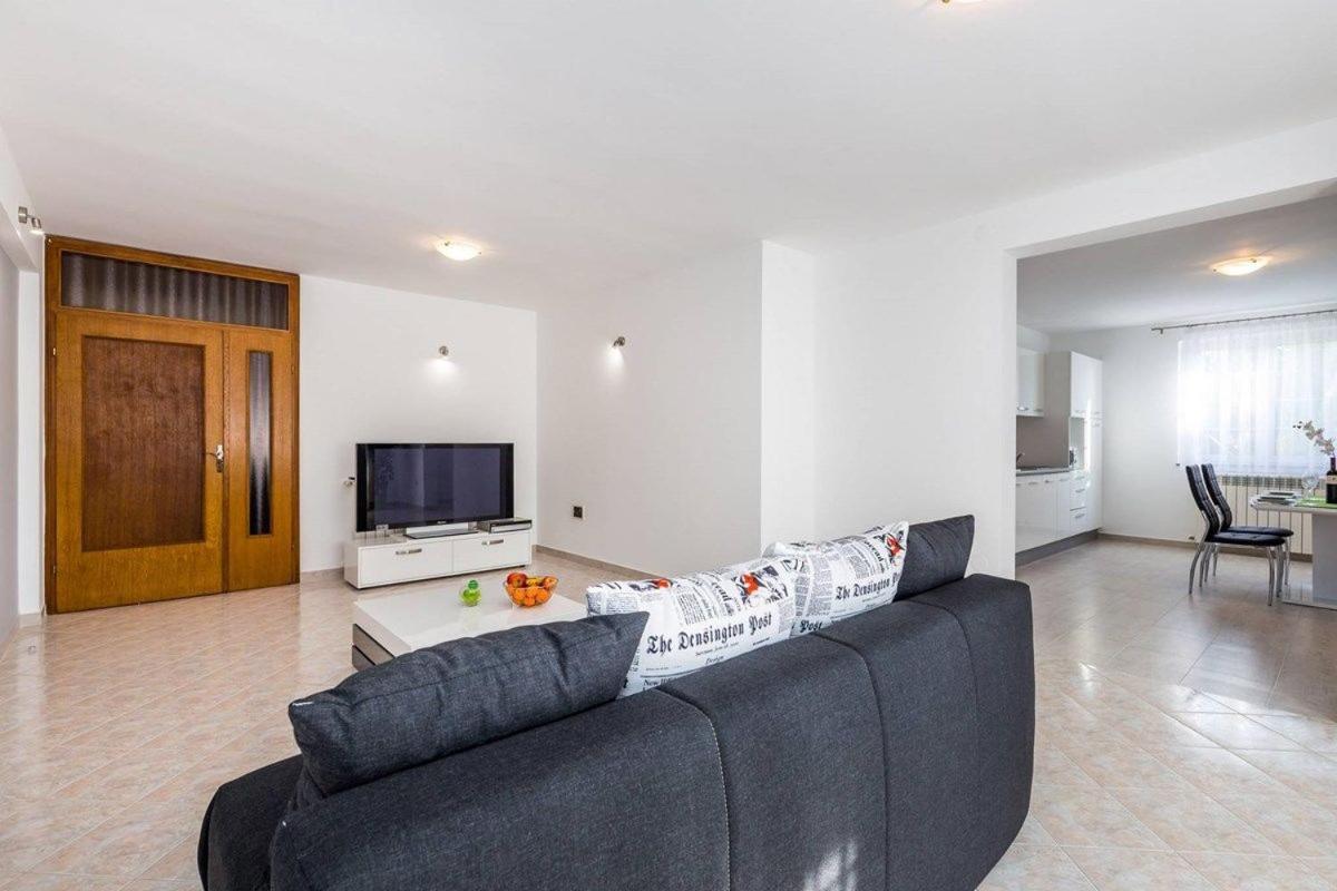 Photo 67