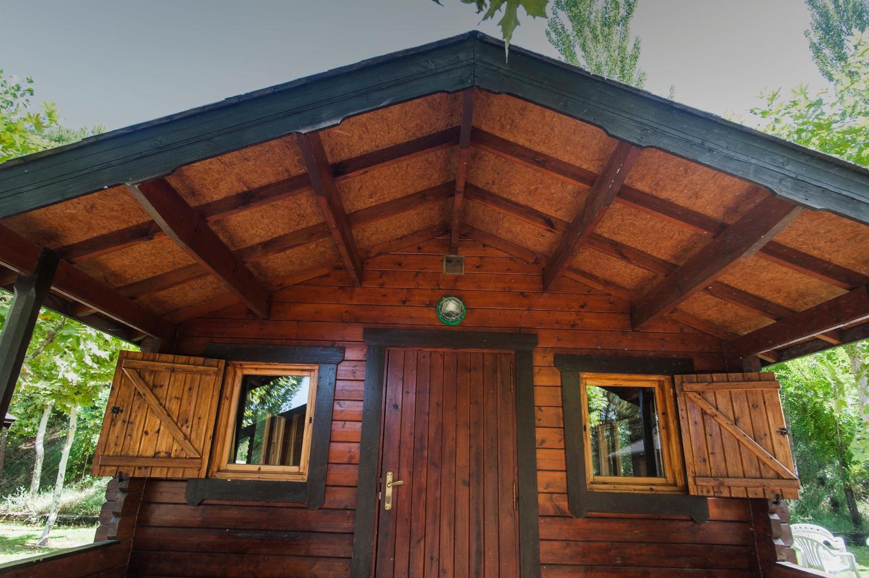 Camping y Bungalow Ligüerre de Cinca,