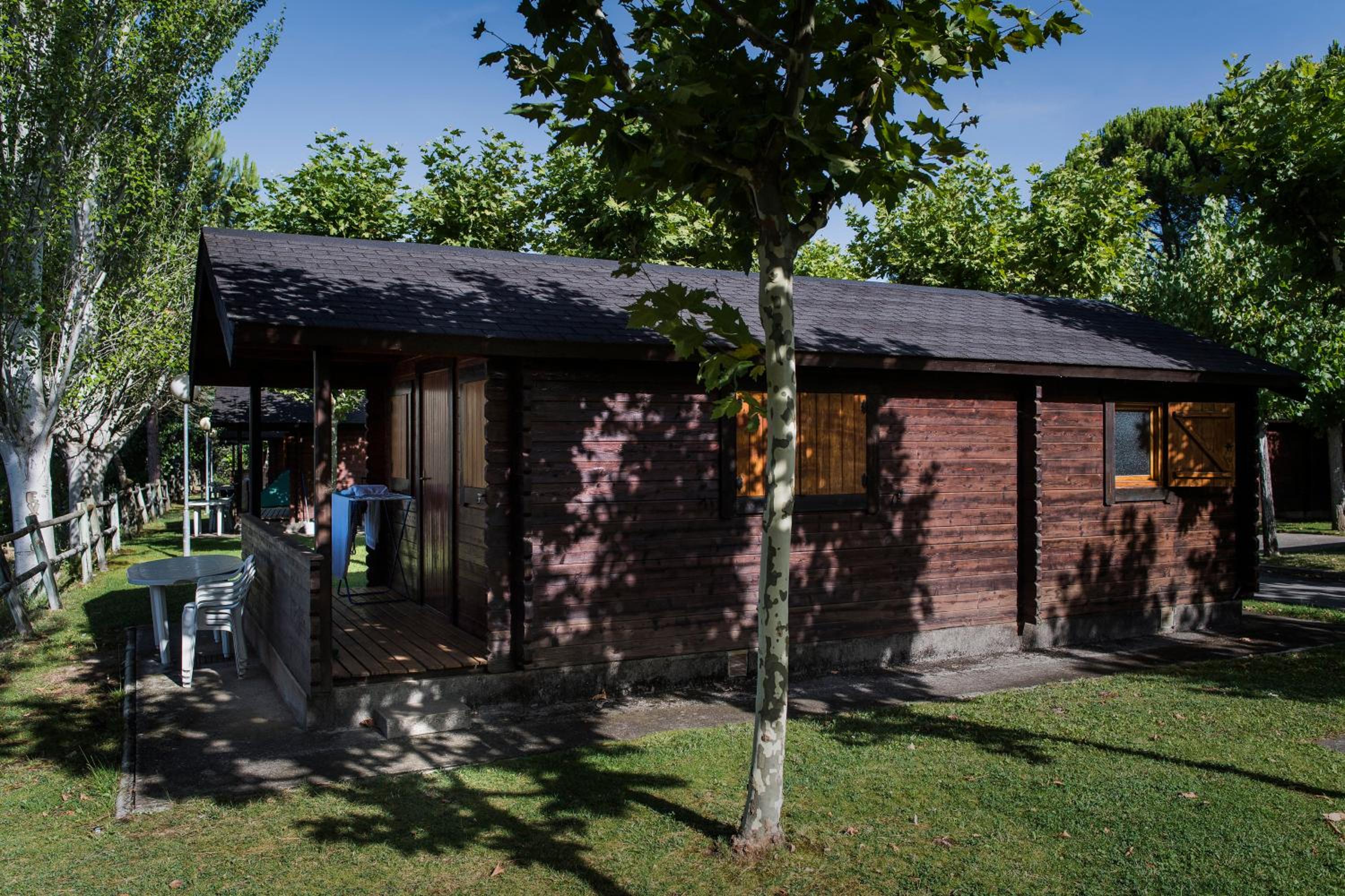 Camping y Bungalow Ligüerre de Cinca,