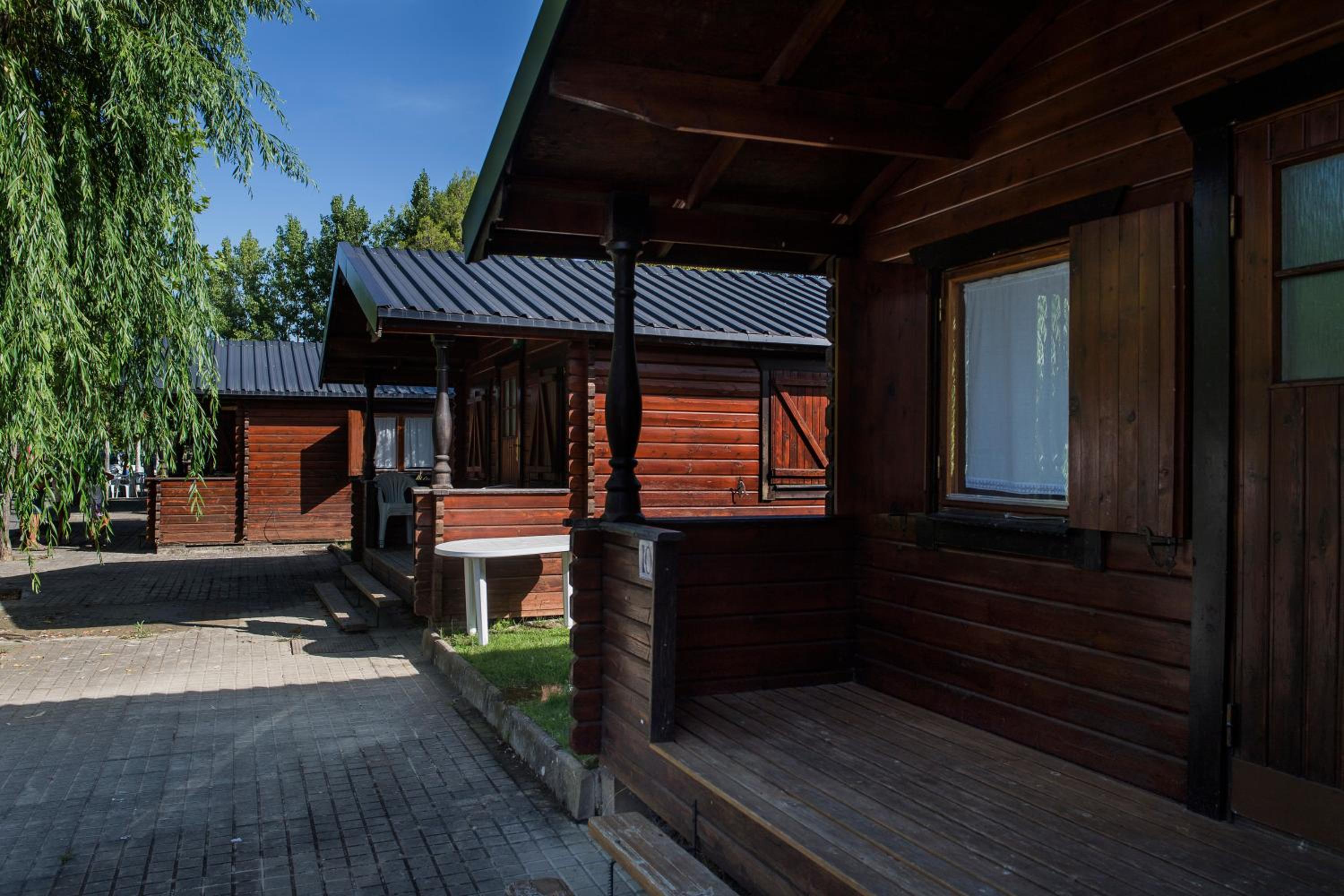 Camping y Bungalow Ligüerre de Cinca,