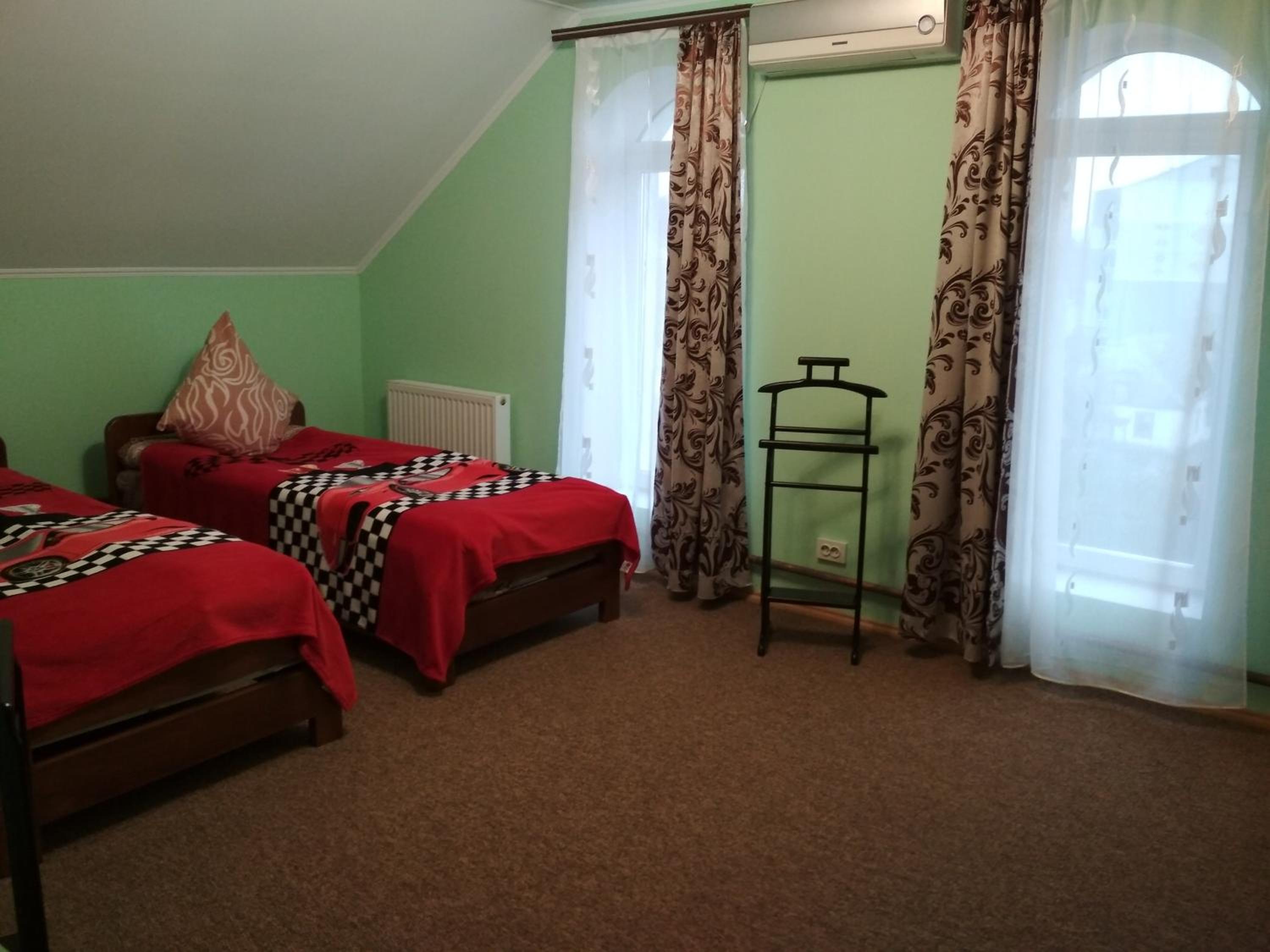 Photo 6