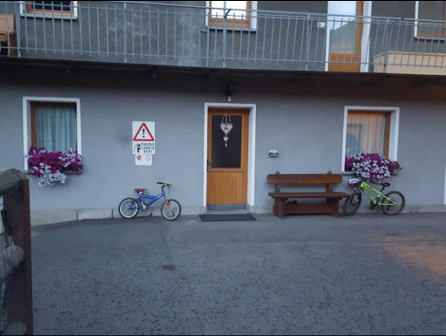 Appartamenti Elena & Milva view 3