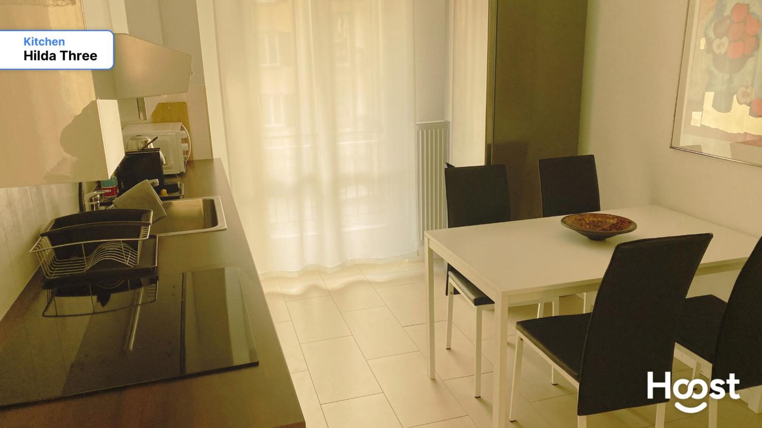 H3 with 3,5 rooms, 2 BR, livingroom and big kitchen, modern and central