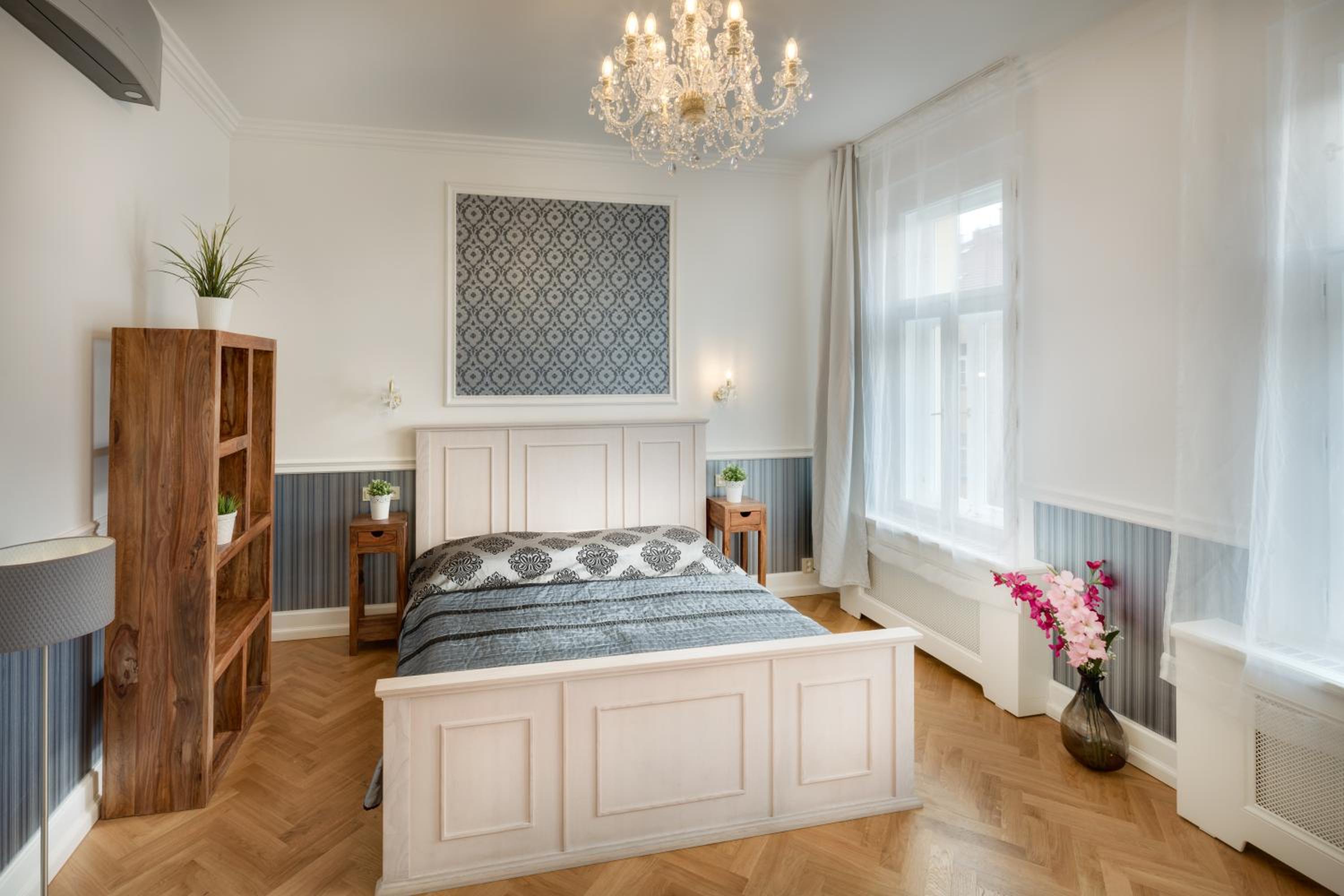 Veleslavinova - Old Town Apartment