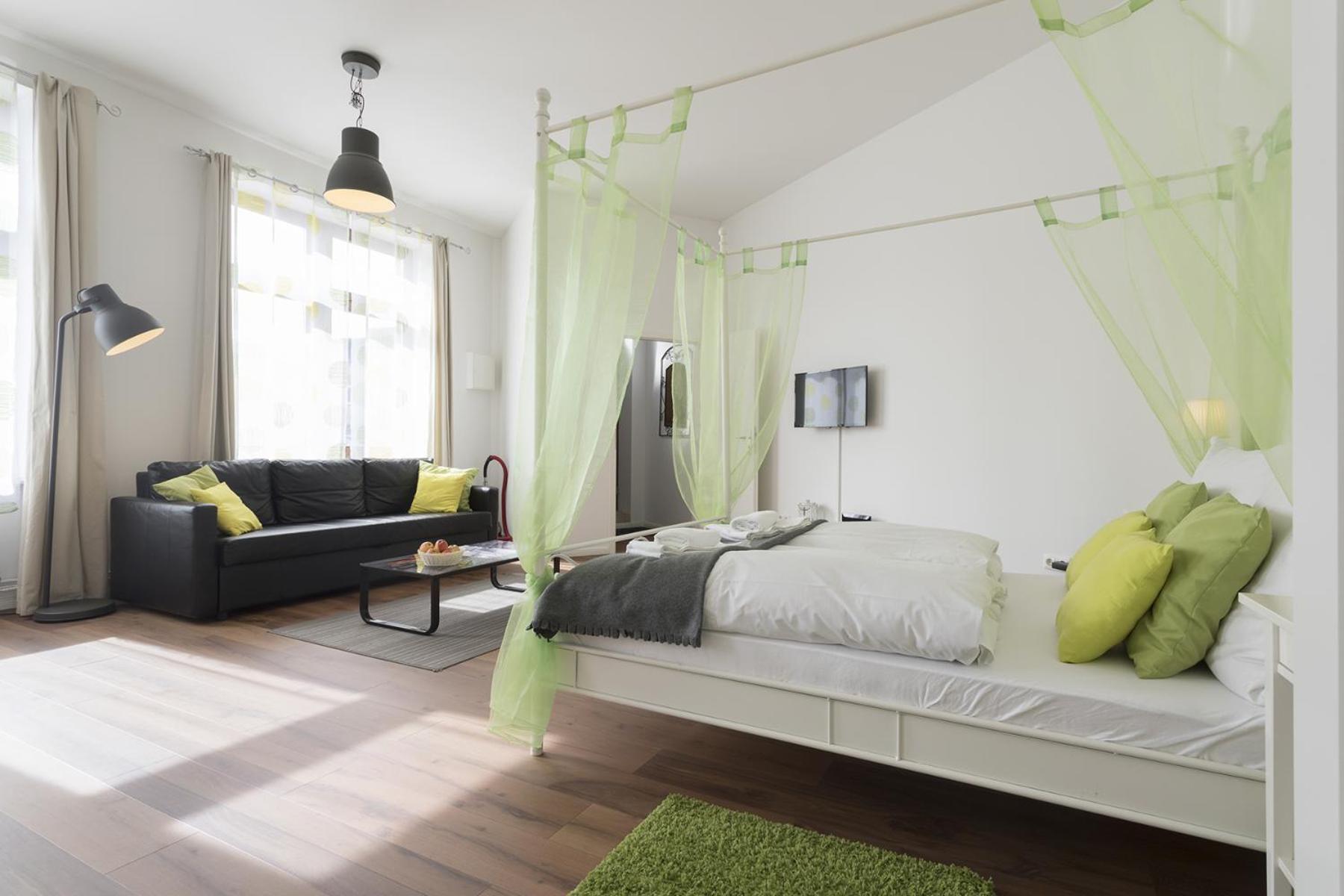 Studio Apartment Niemetzstr 51