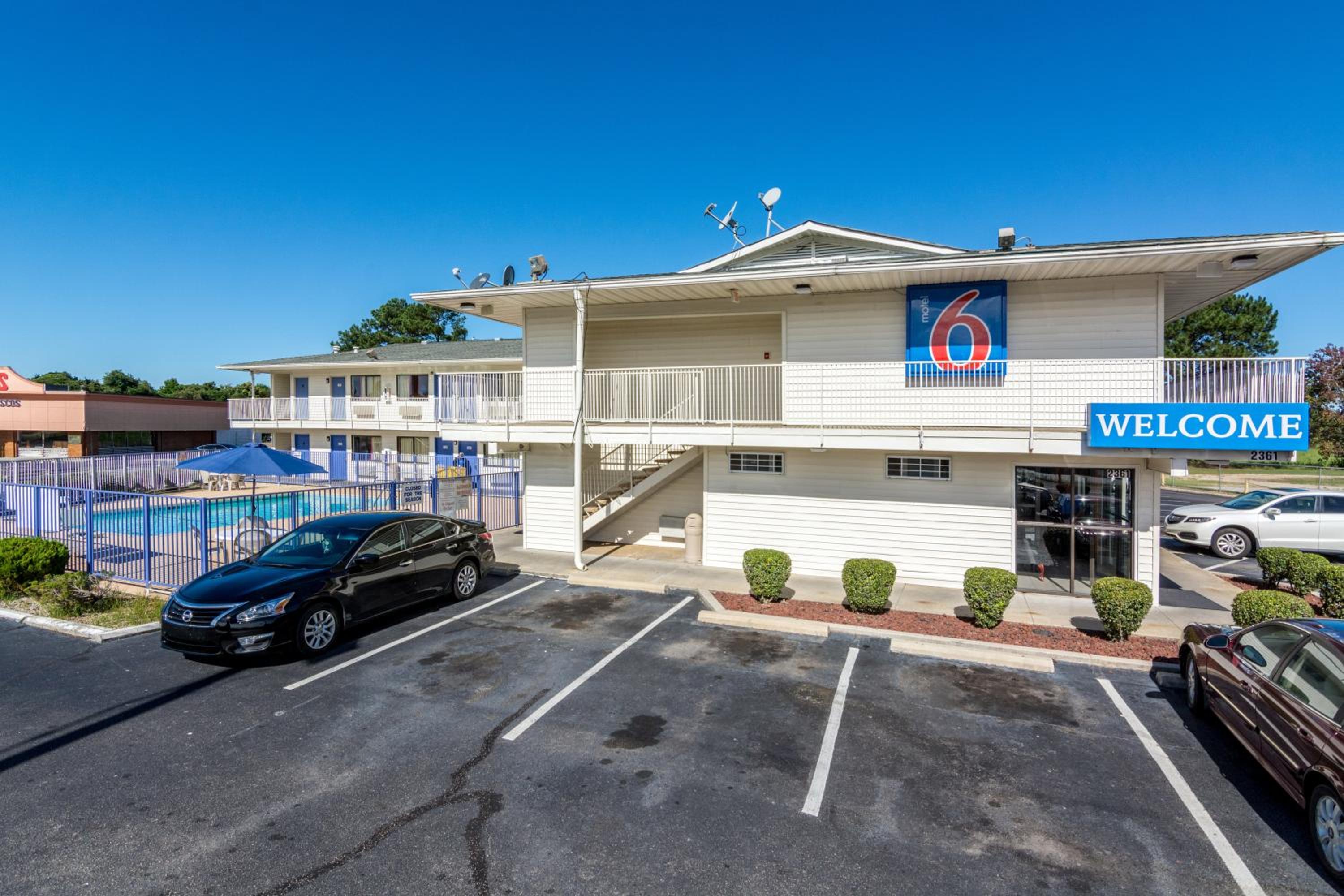 Motel 6-Lumberton, NC