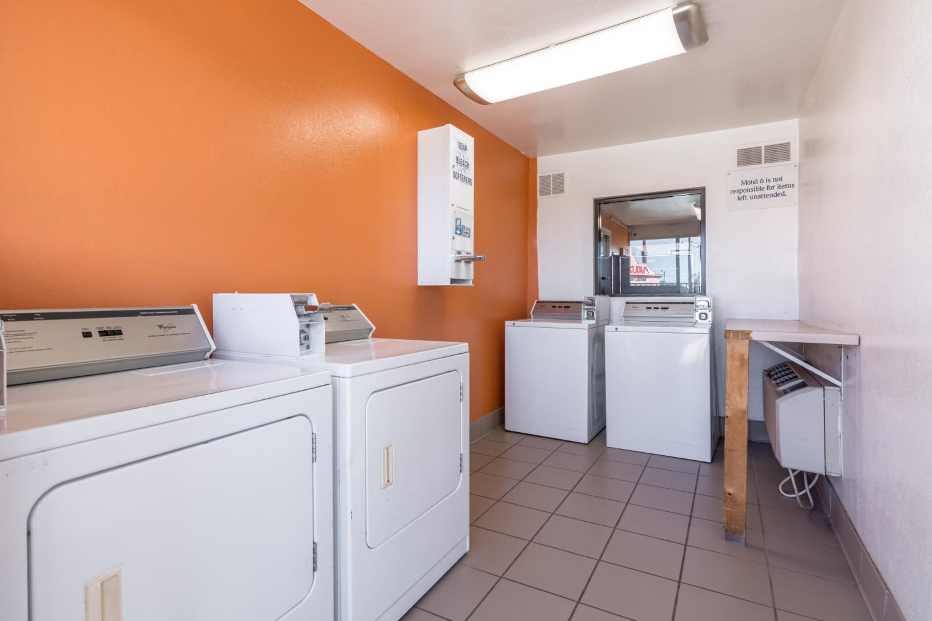 Motel 6-Lumberton, NC