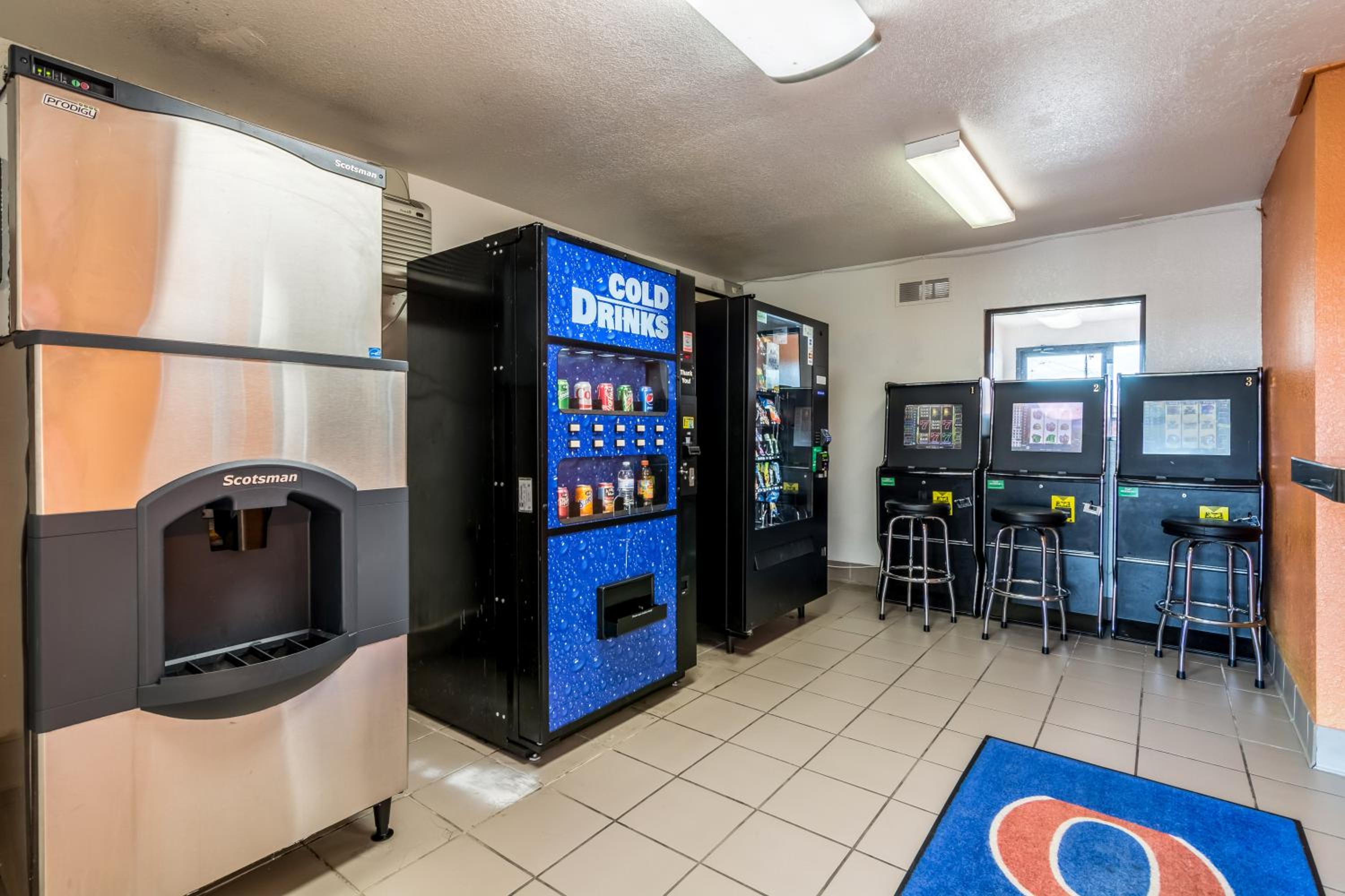 Lumberton Vacations - Motel 6-Lumberton, NC - Property Image 3