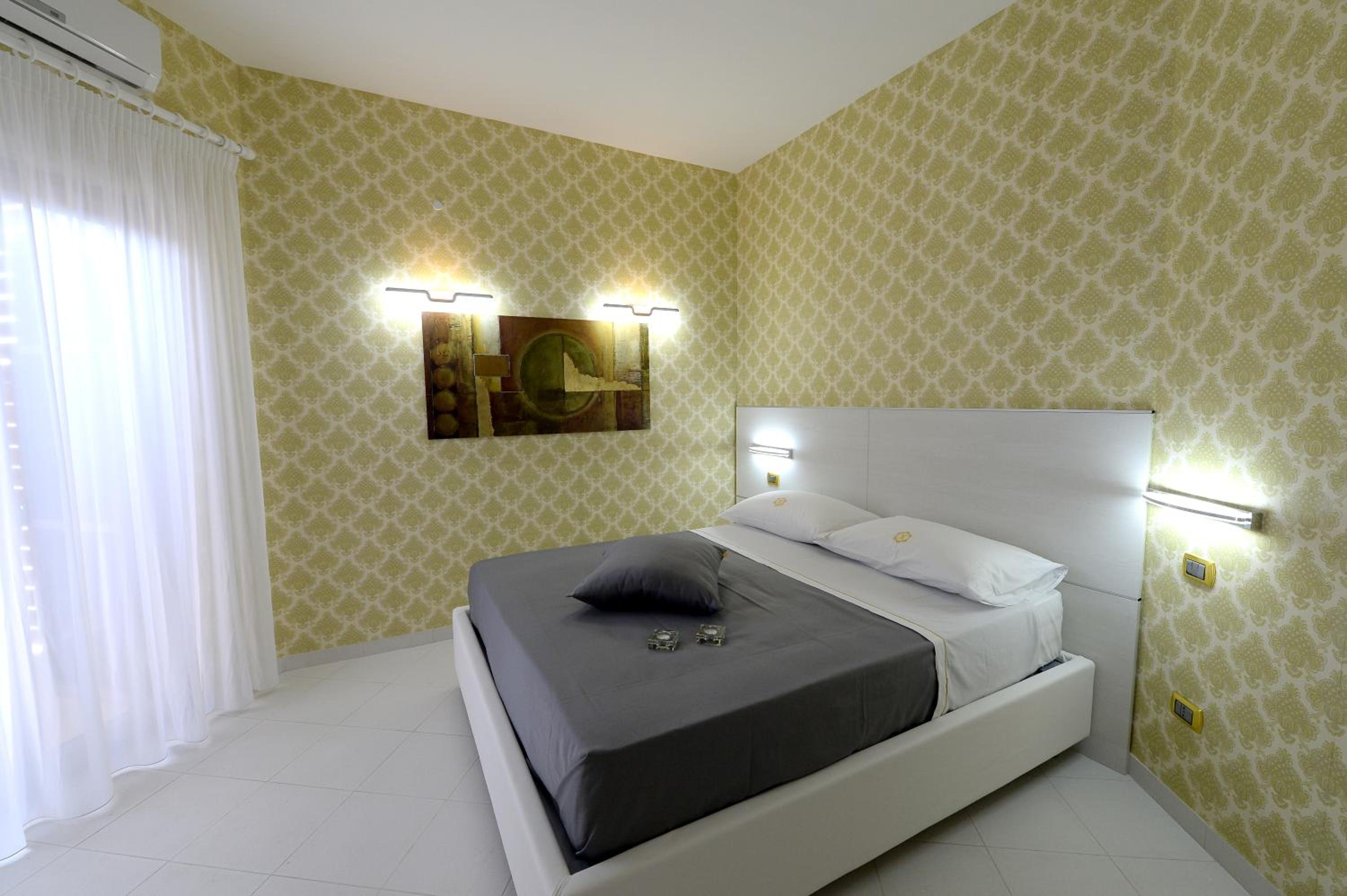X Hotel