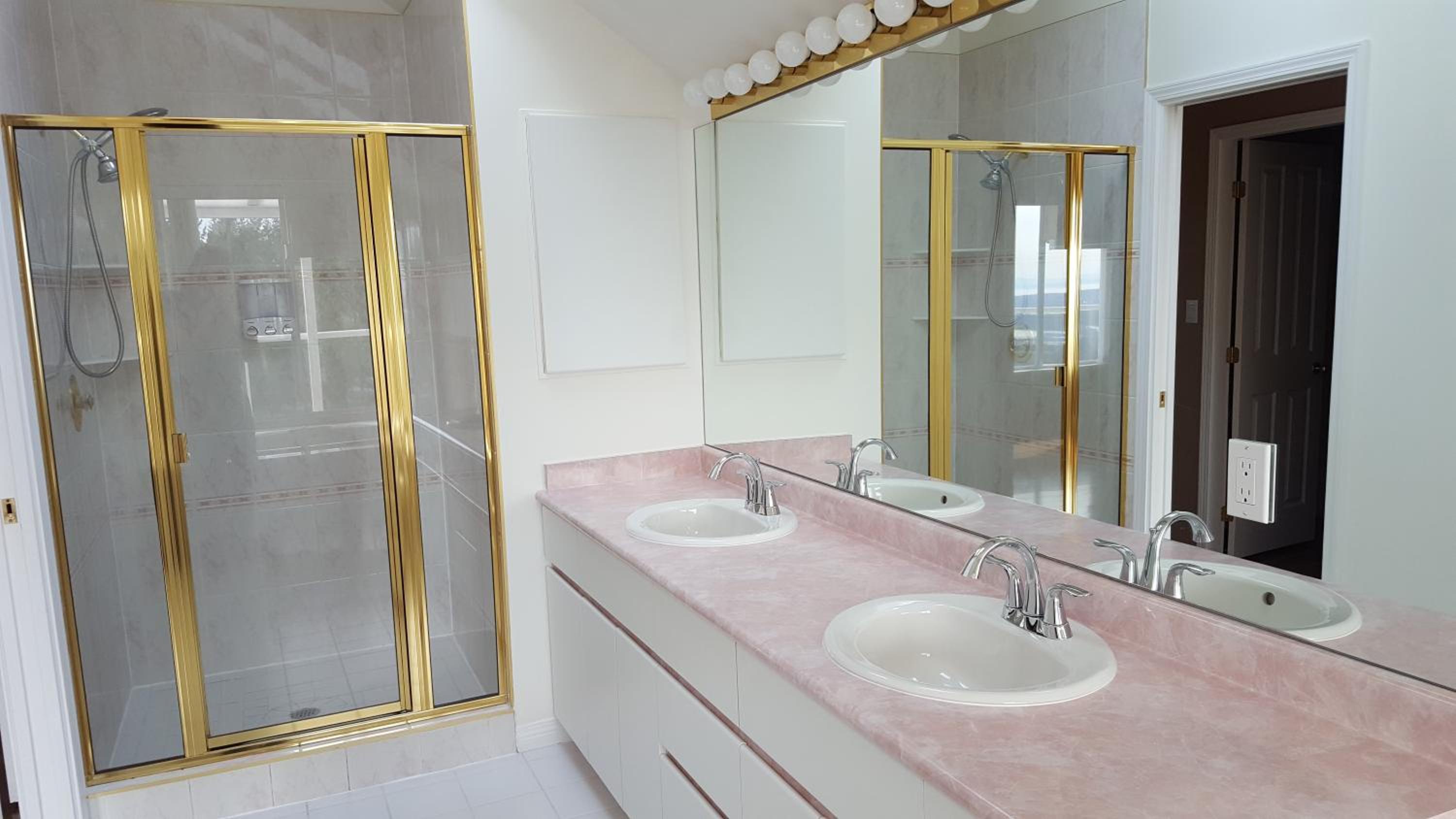 Emperial Suites