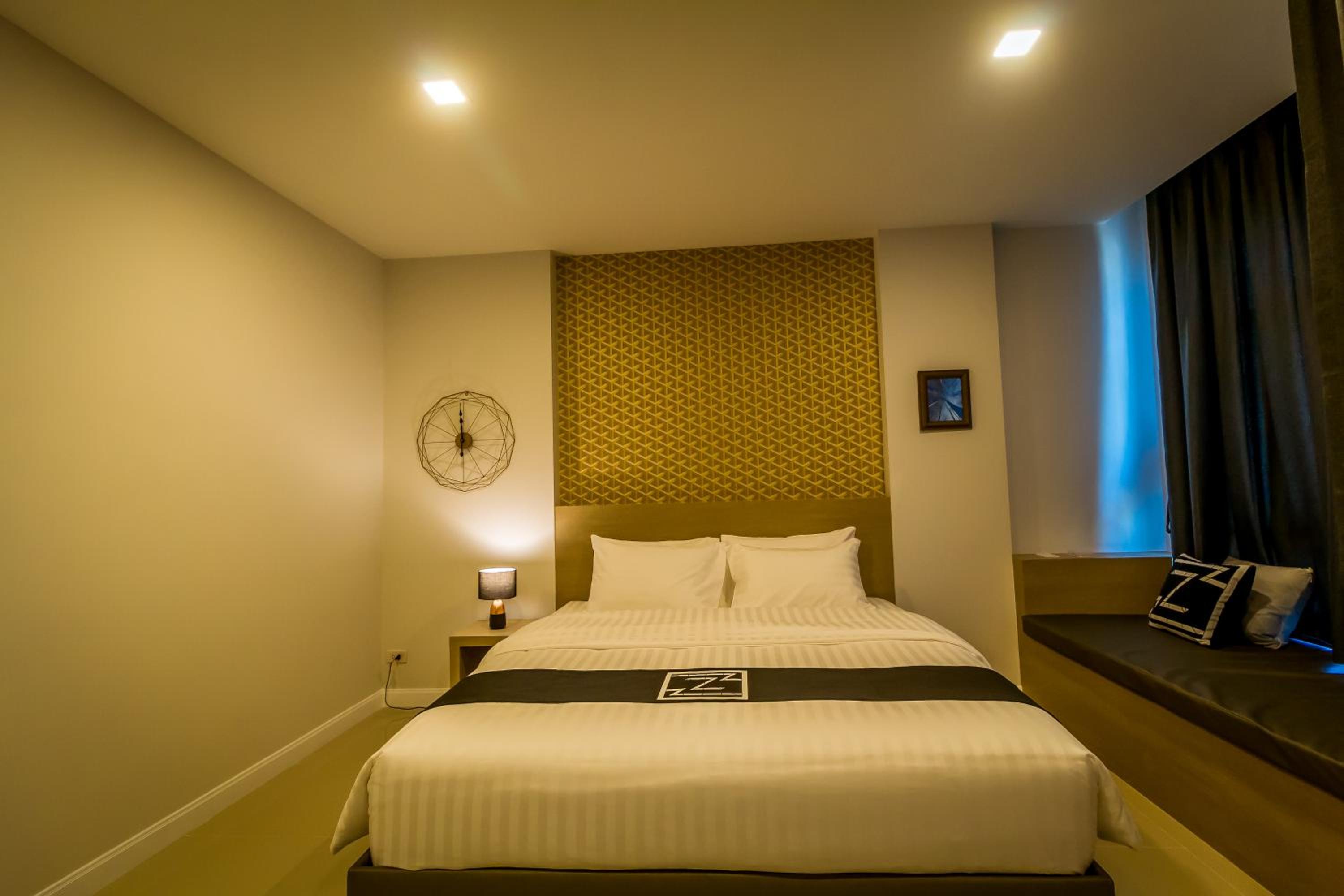 Triple Z Hotel