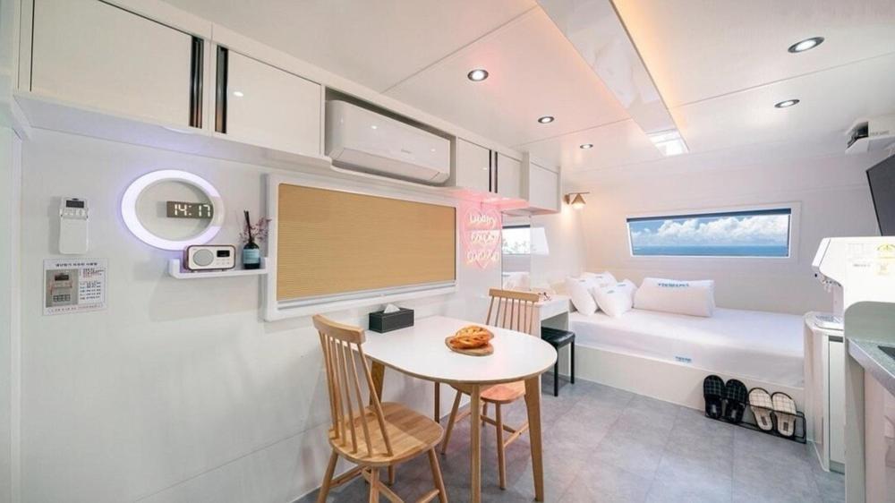 Gyeongju Viewdel Caravan Pension