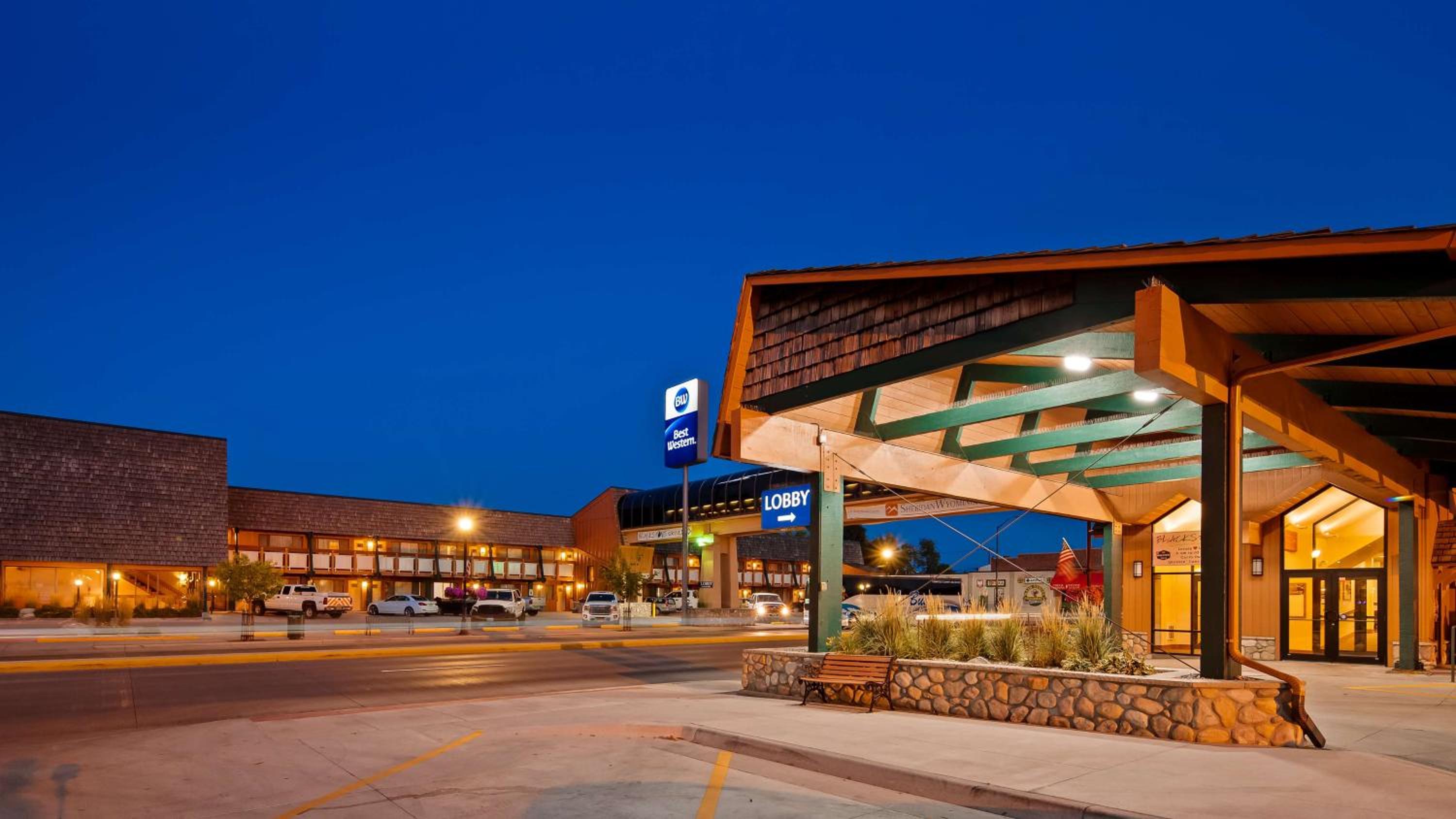 Sheridan Vacations - Best Western Sheridan Center - Property Image 1