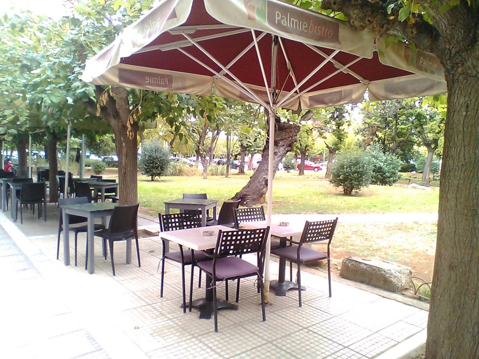 Tranquil Central Apt, behind Athens Caravel Area