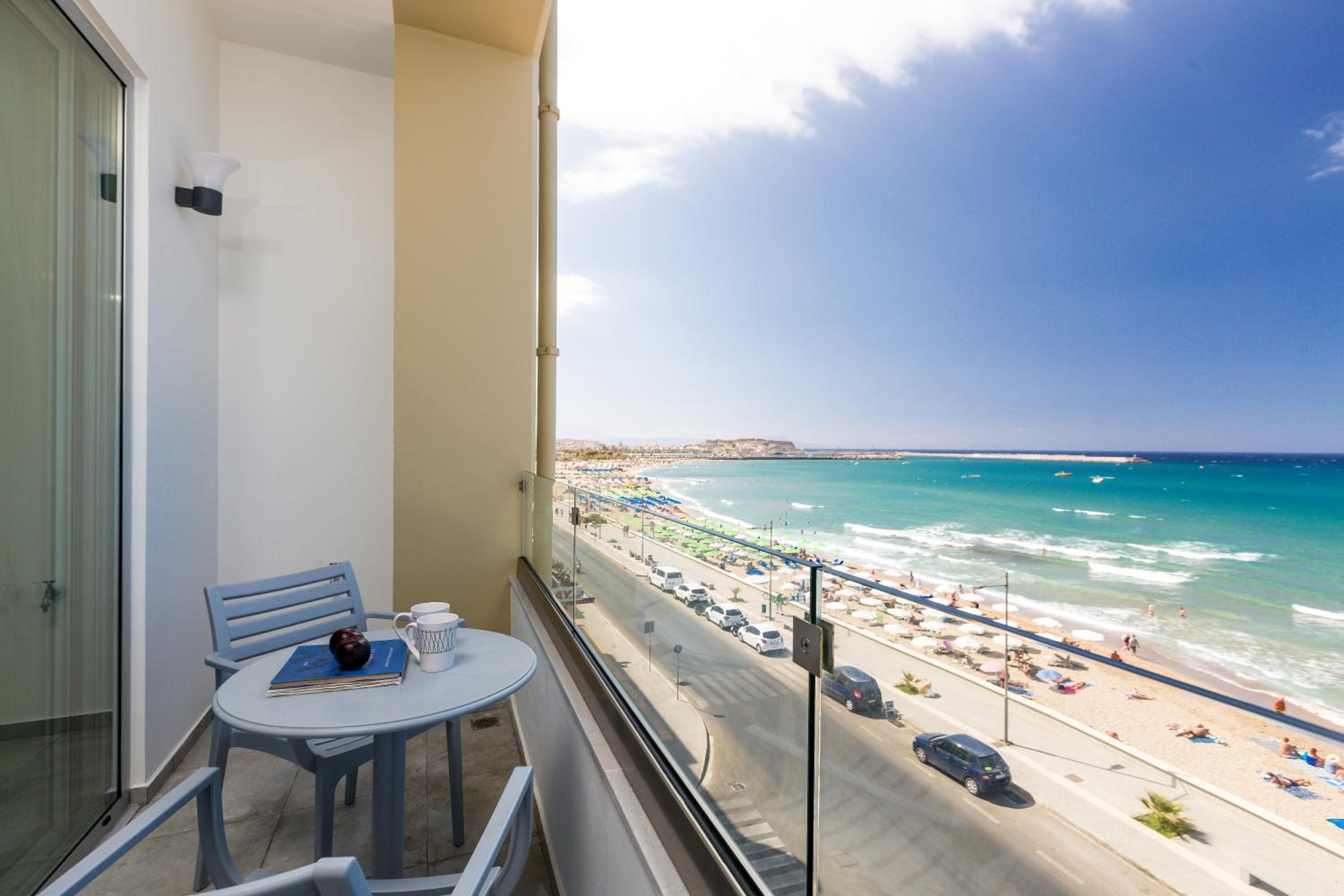 Meltemi Coast Suites