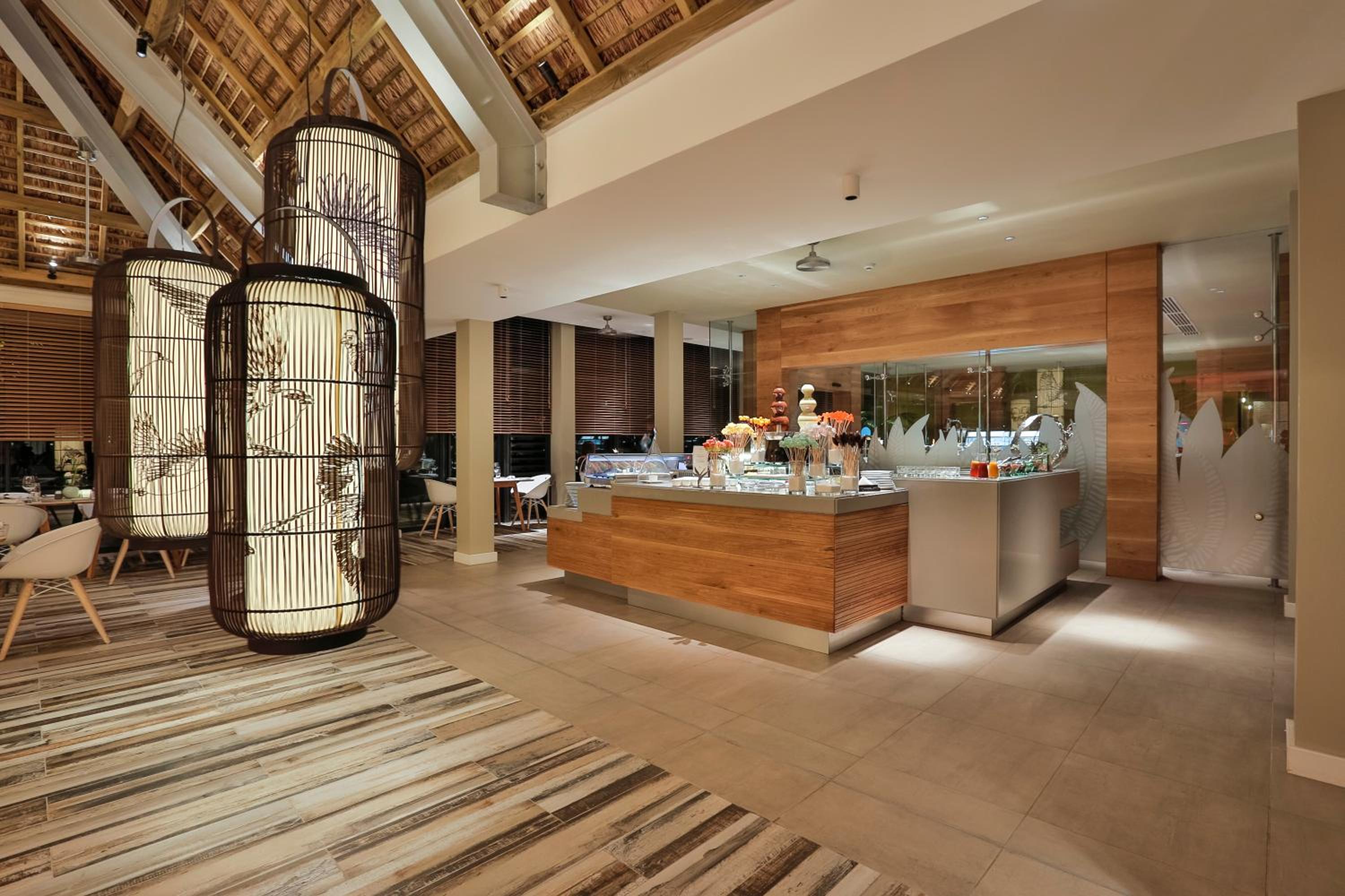 The Bay Club at Anahita