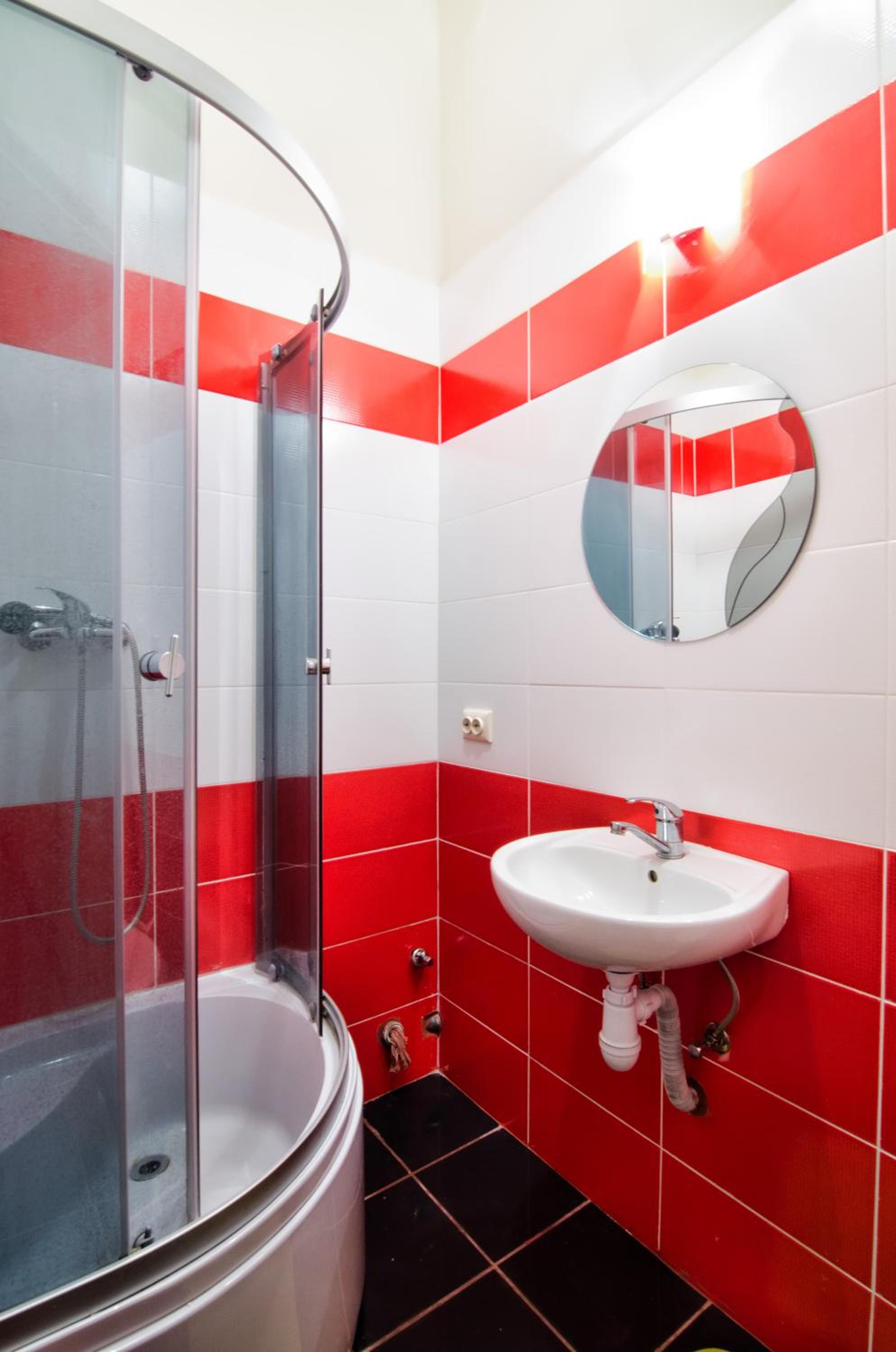 Кониського 7 en Lviv — bathroom