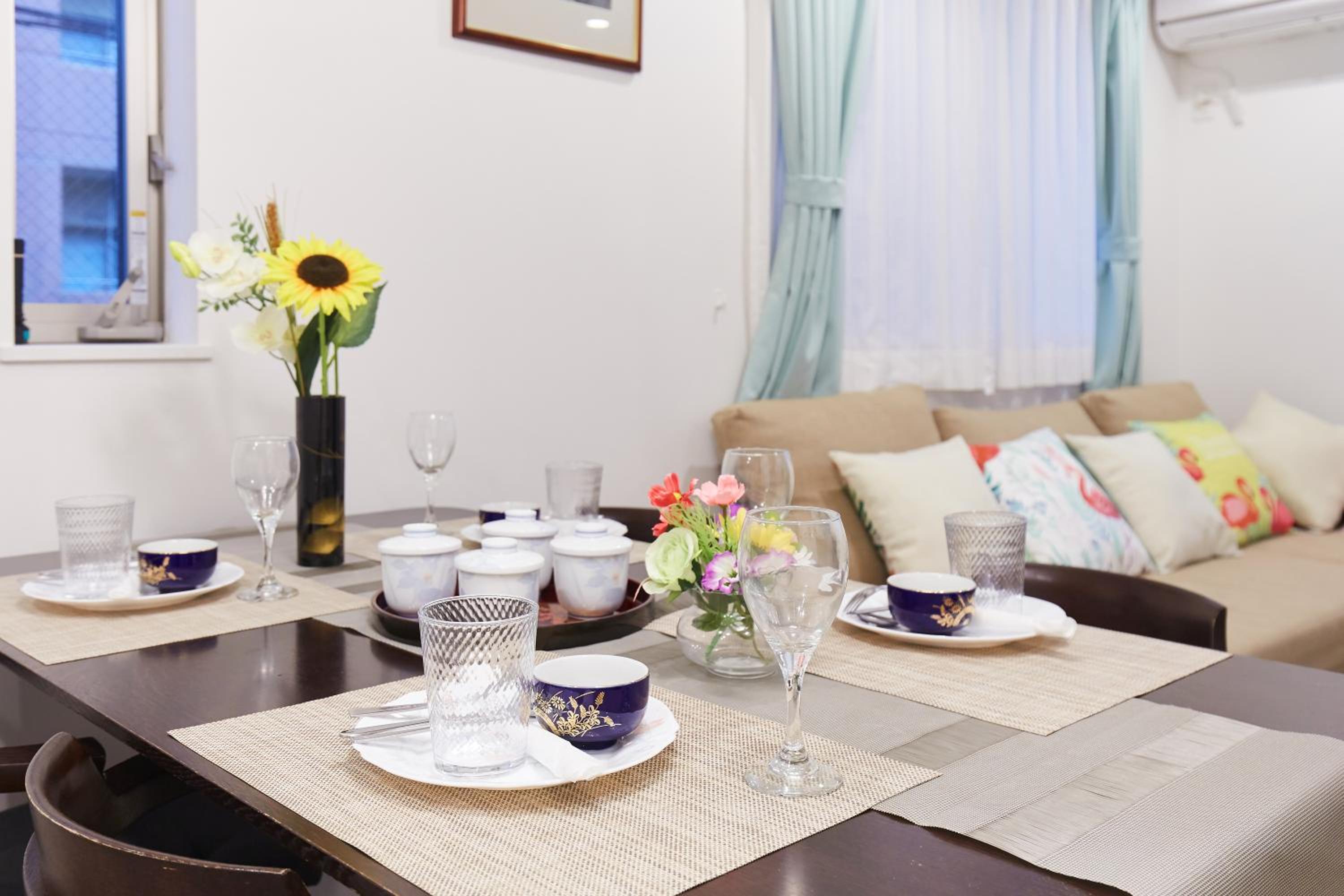 E-Haneda Luxury House