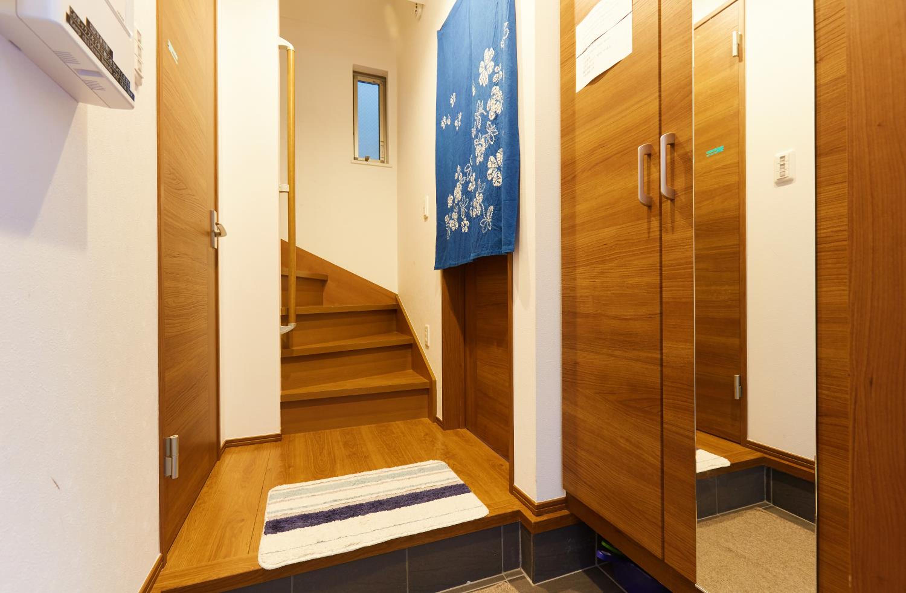 E-Haneda Luxury House