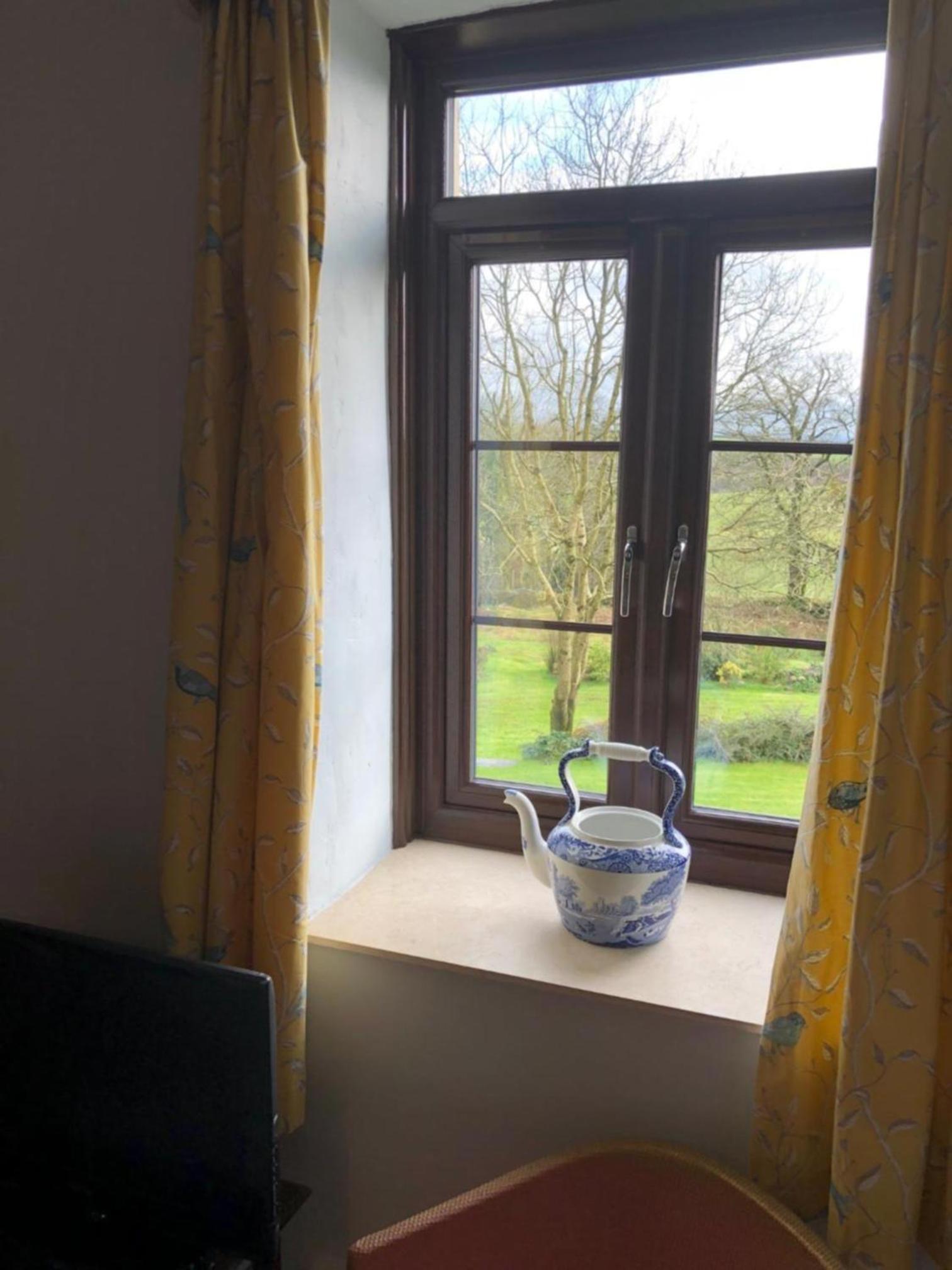 Cilwen Country House Bed and Breakfast view 3