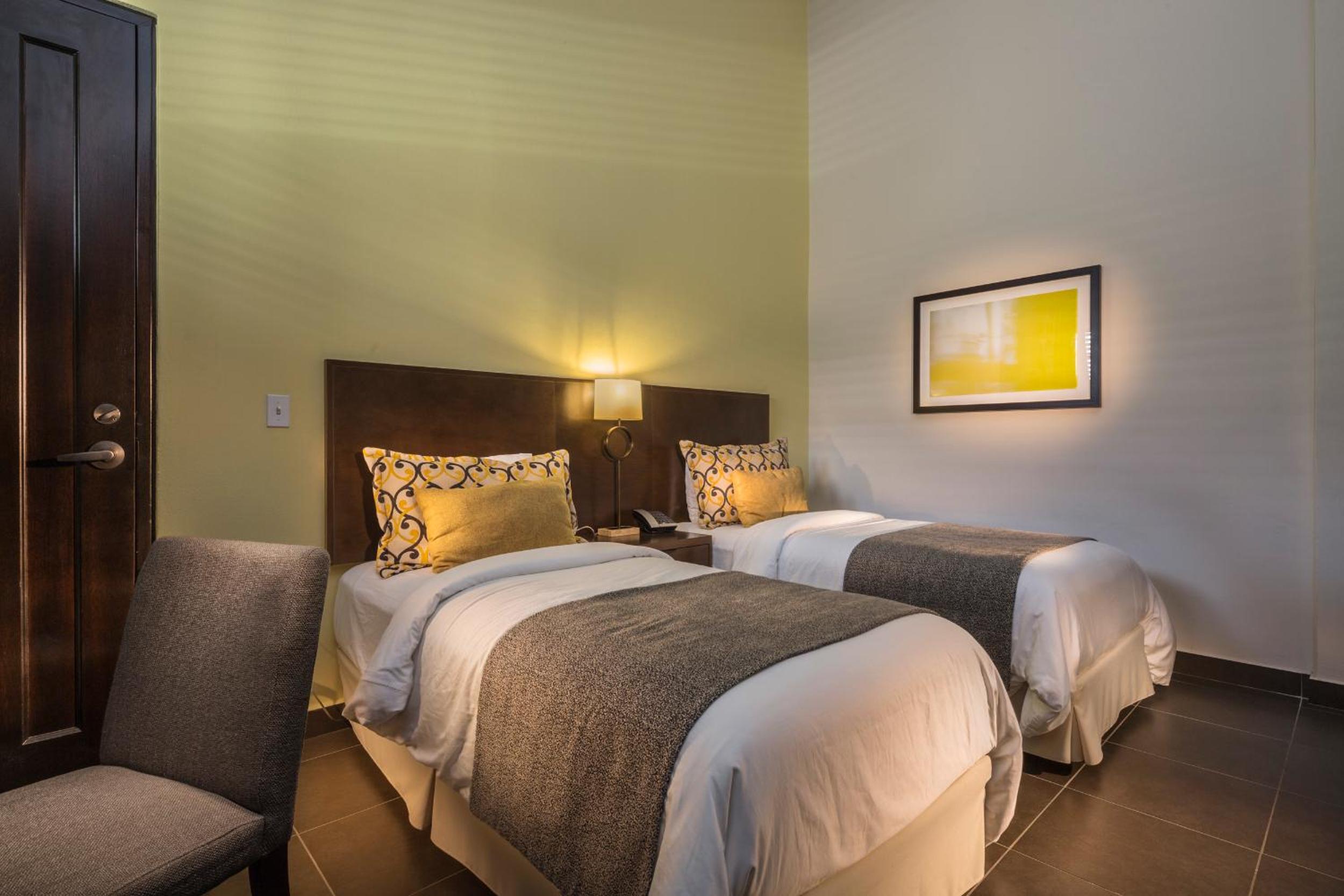 Decanter Hotel - Property Image 6