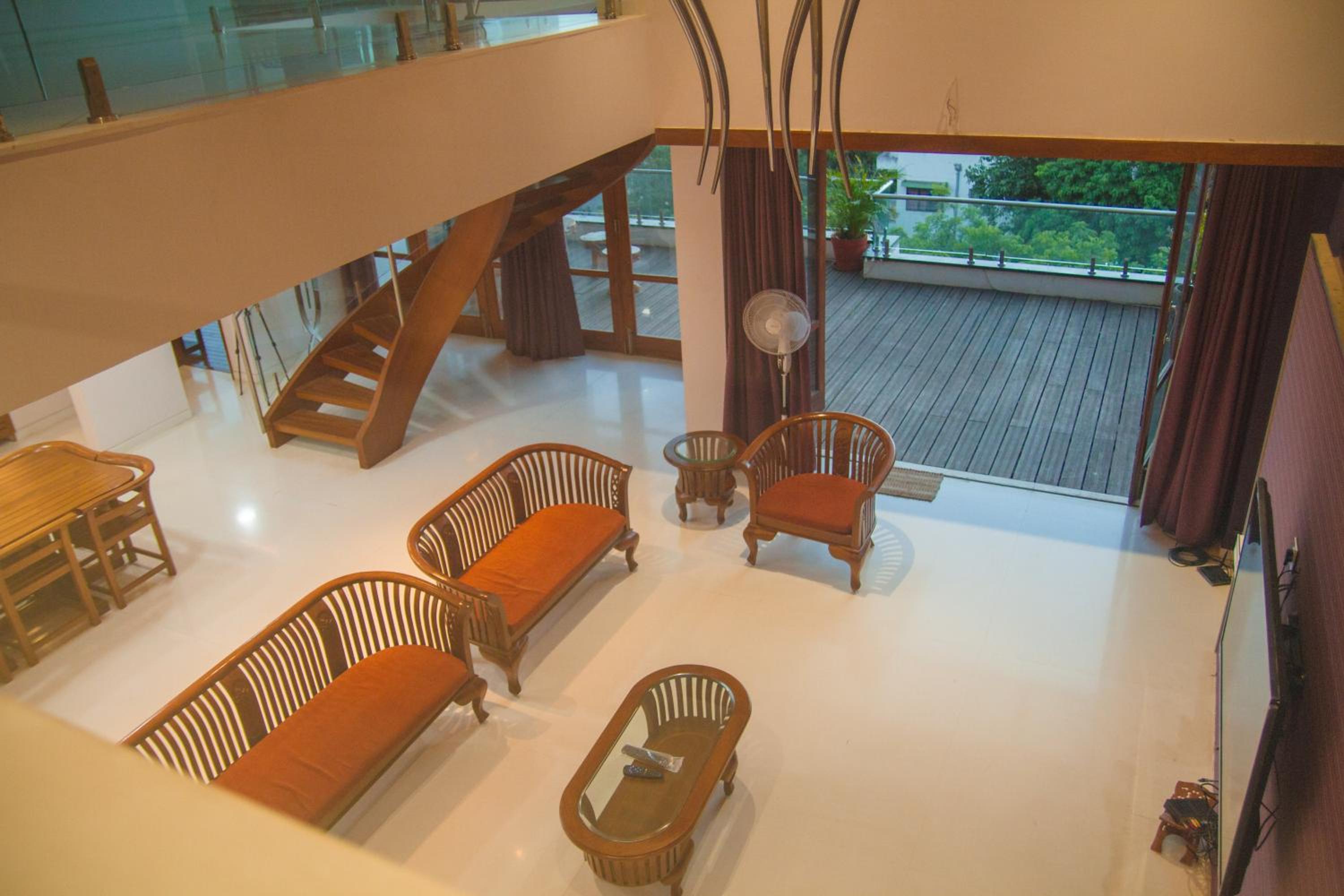 lounge