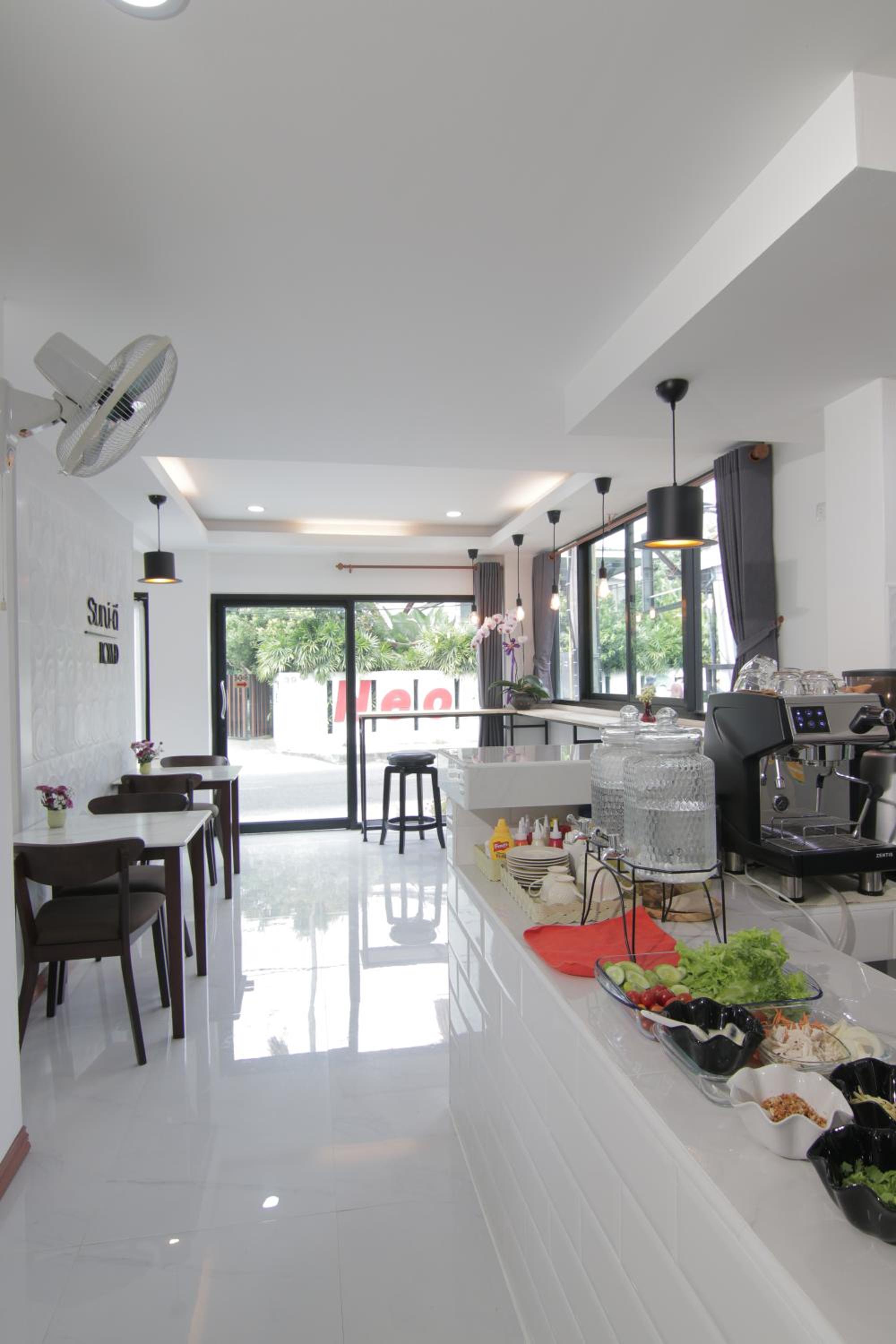 Gusto House